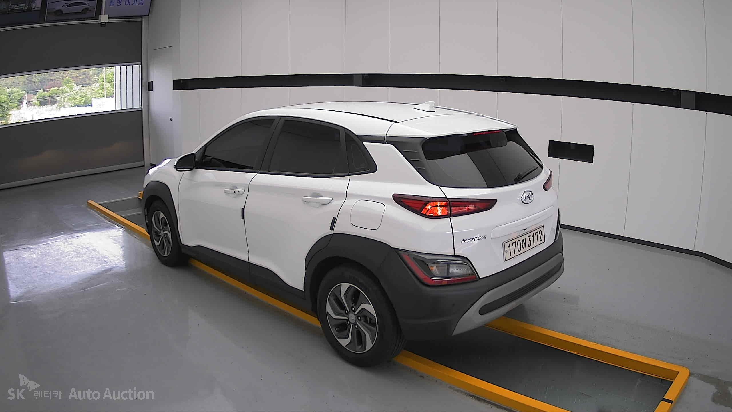 2021 - hyundai kona