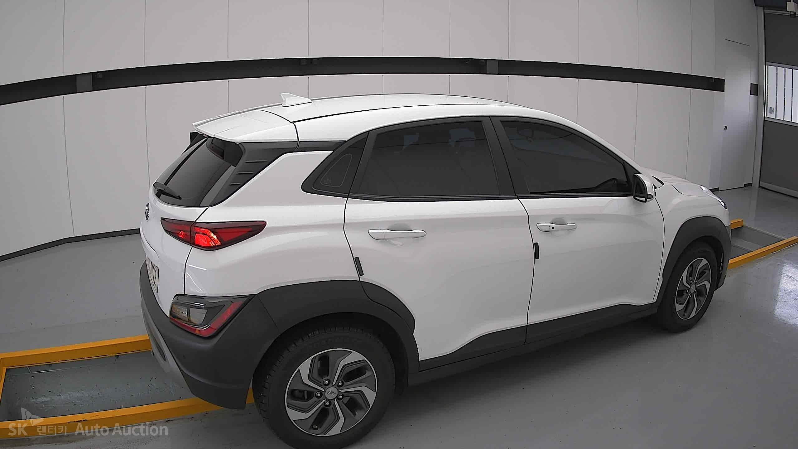 2021 - hyundai kona