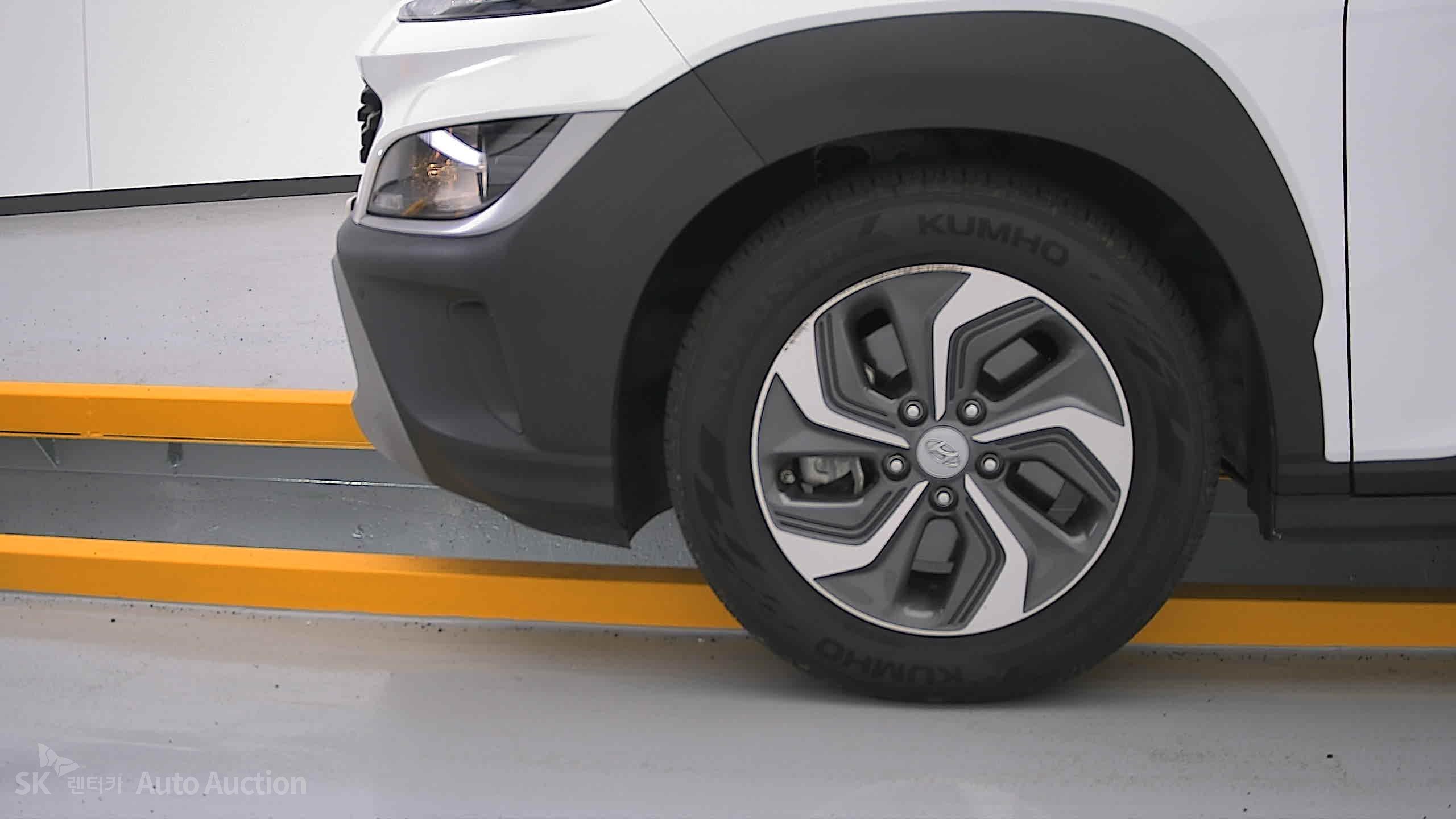 2021 - hyundai kona