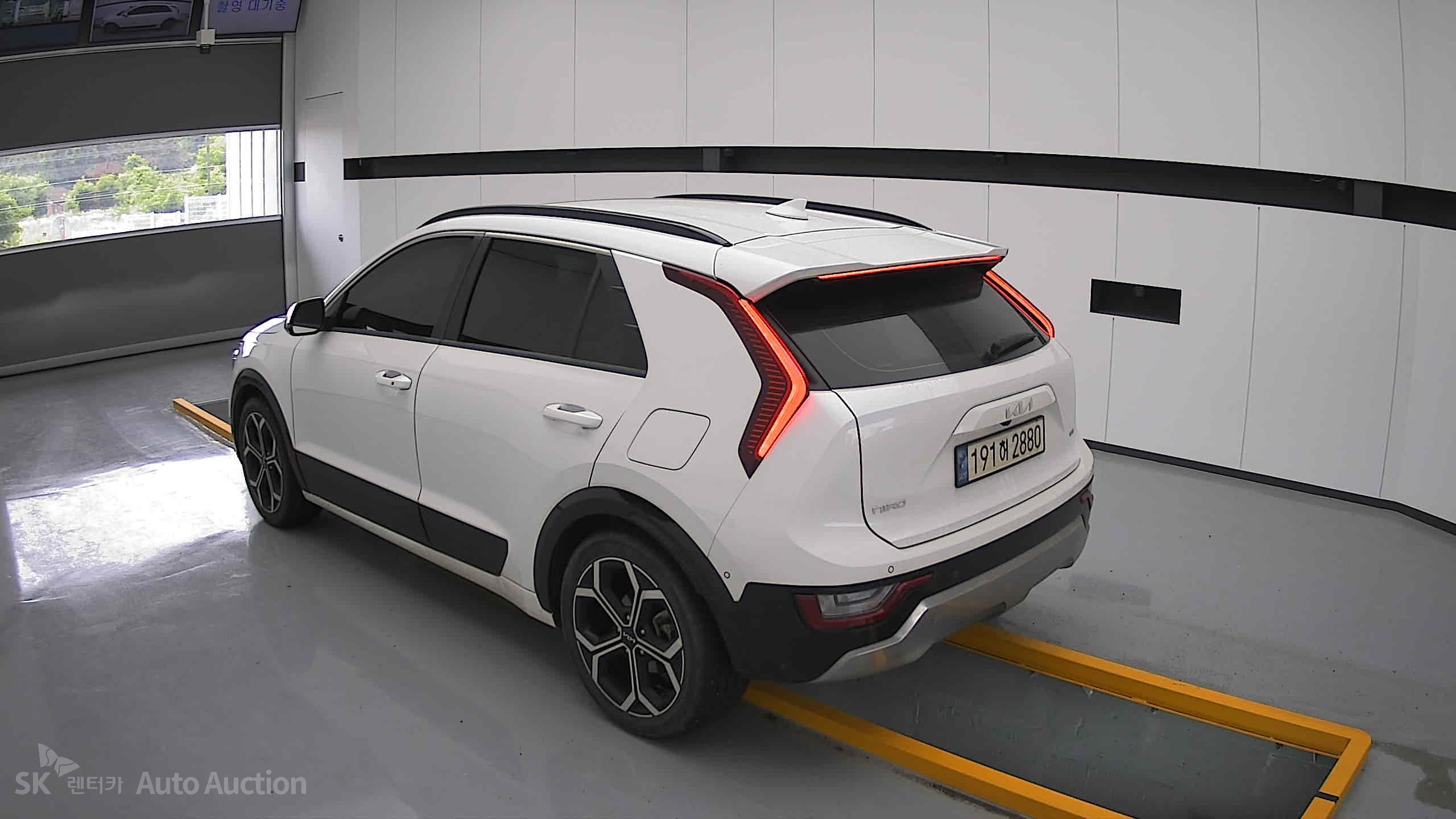2022 - kia all-new niro