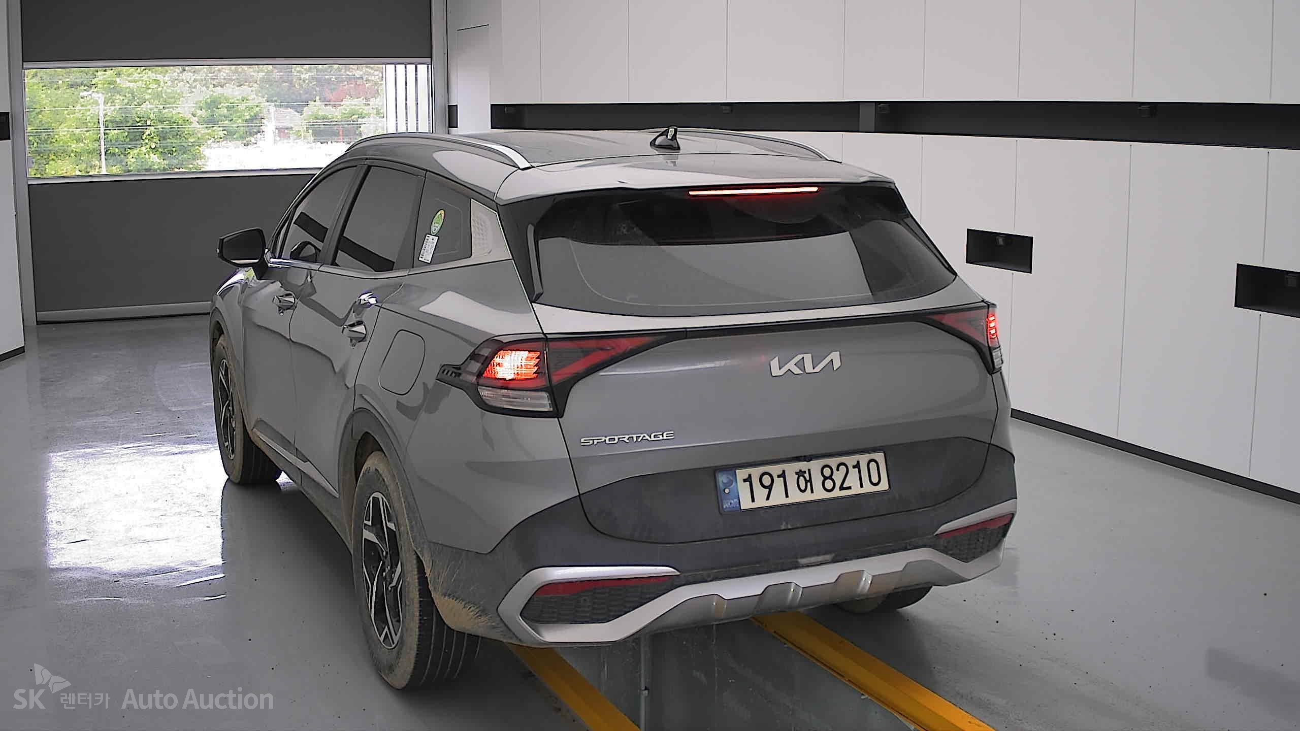 2023 - kia sportage