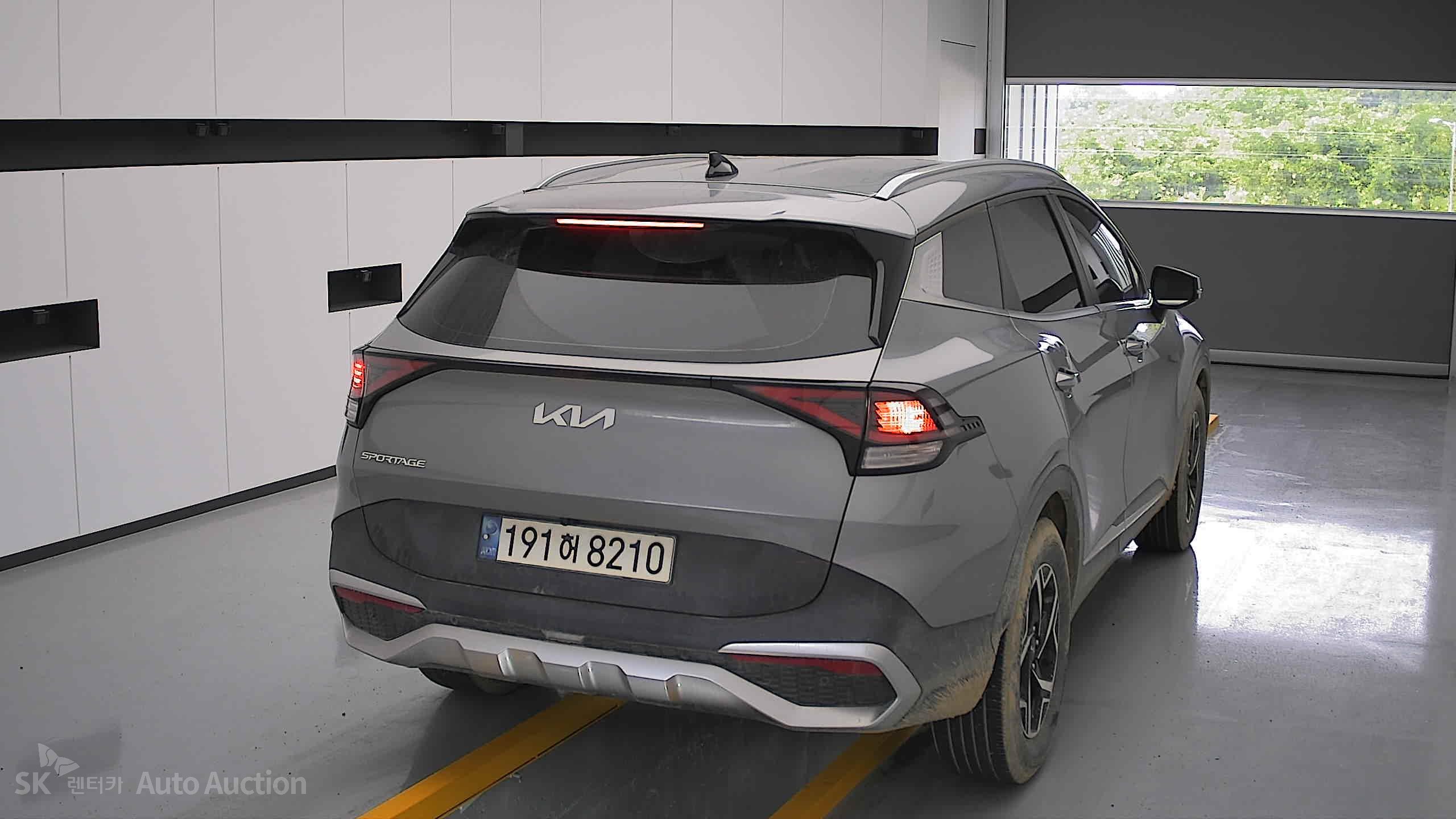 2023 - kia sportage