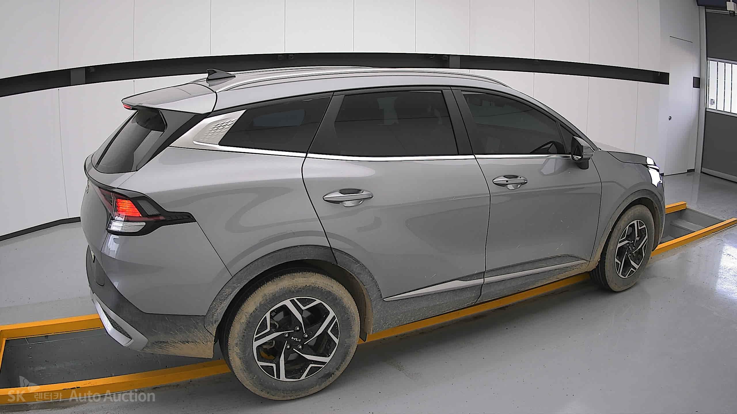 2023 - kia sportage