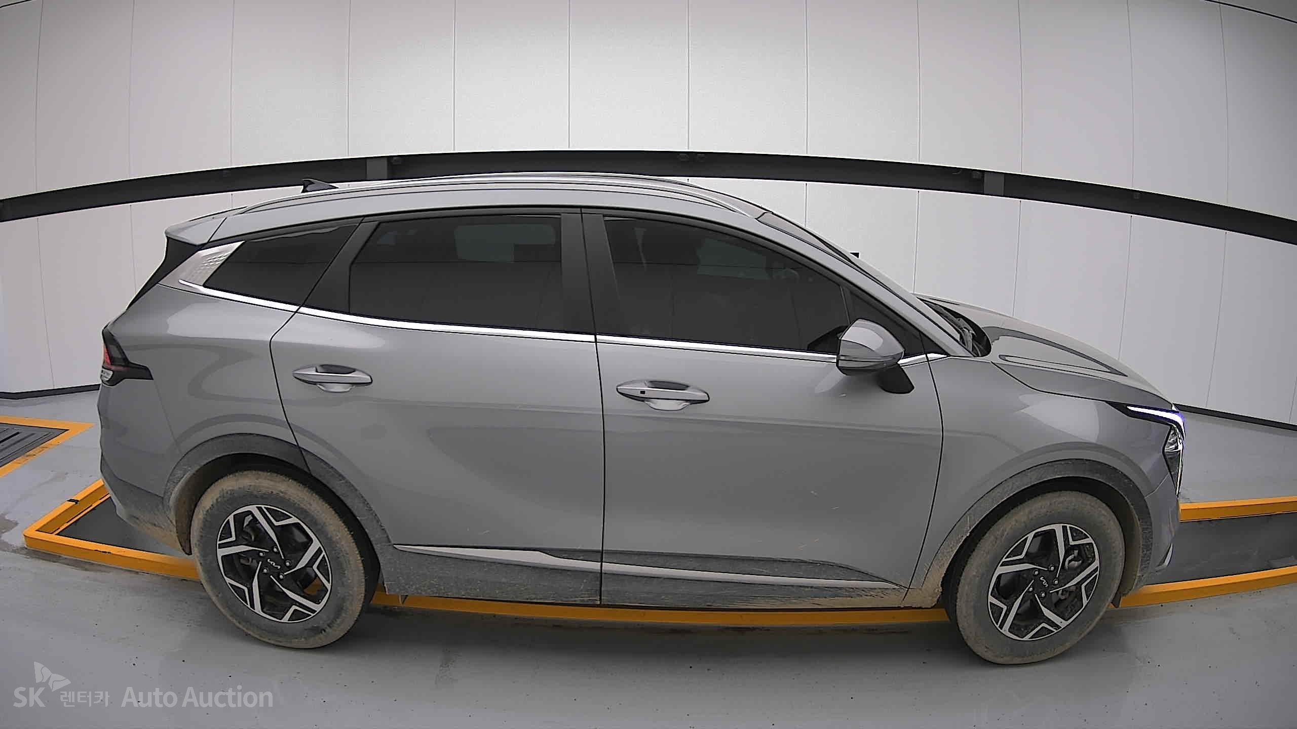 2023 - kia sportage