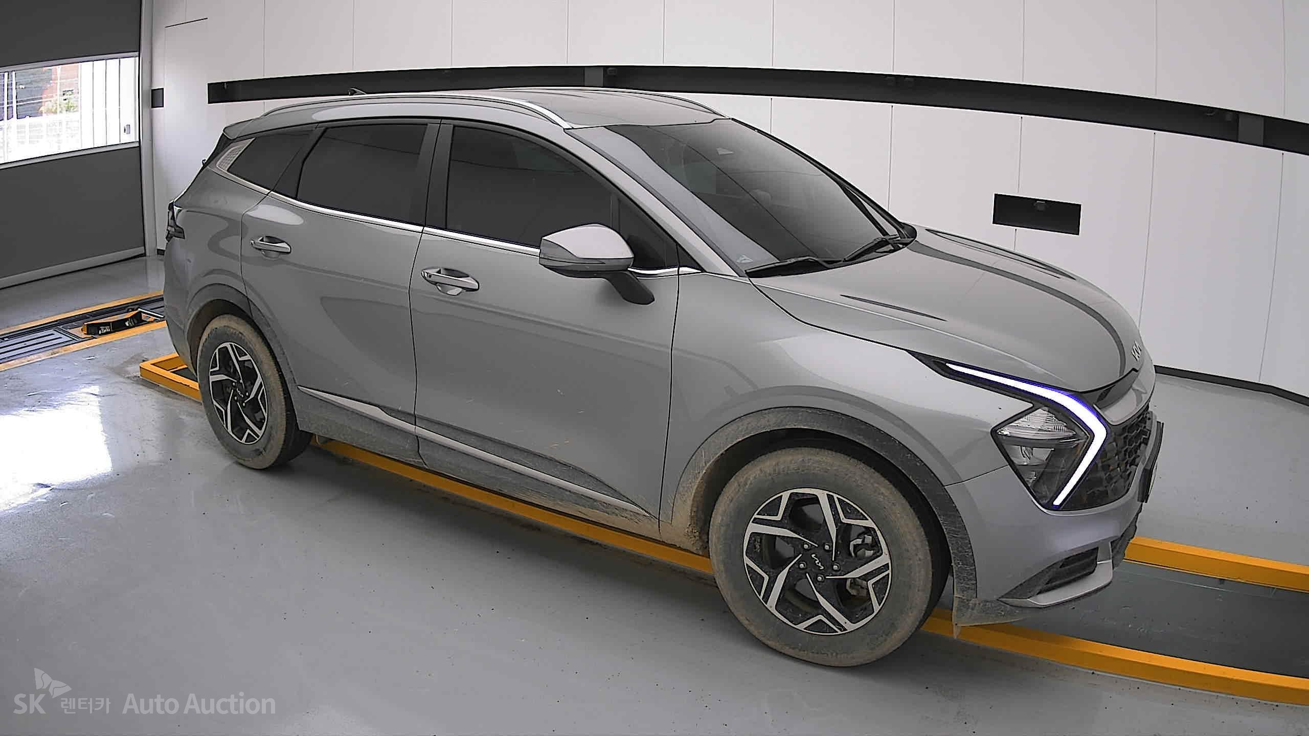 2023 - kia sportage