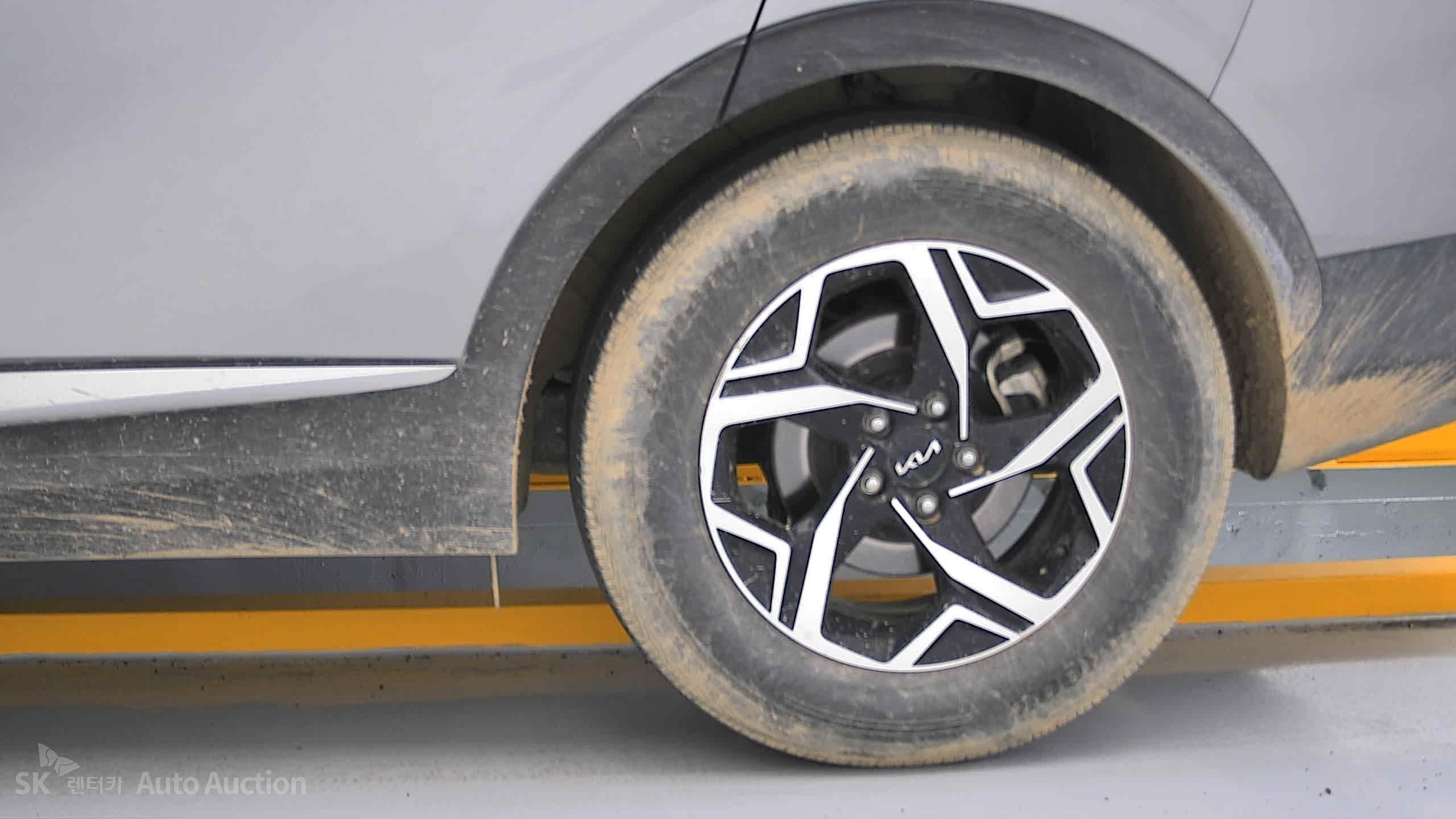 2023 - kia sportage
