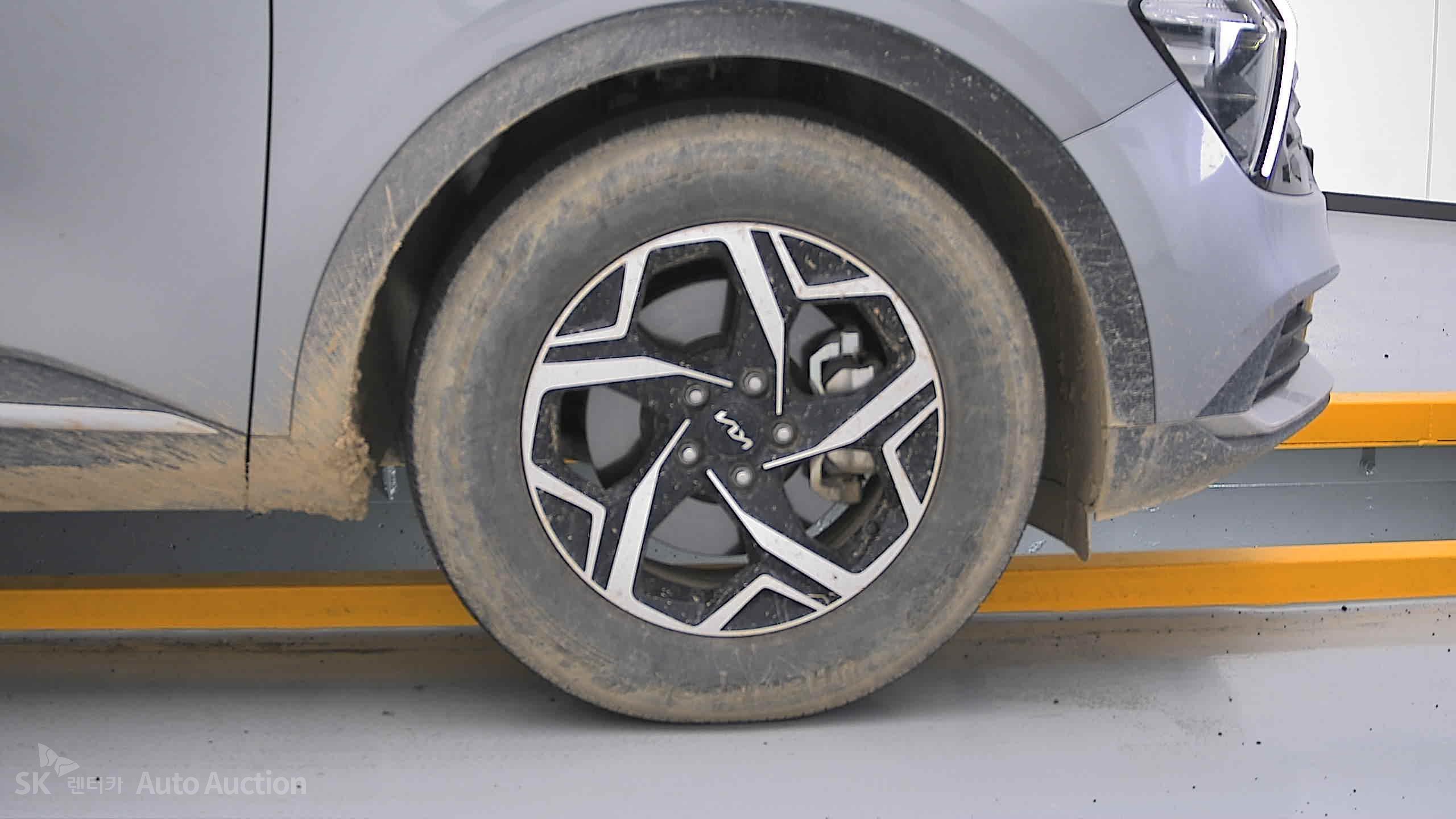 2023 - kia sportage