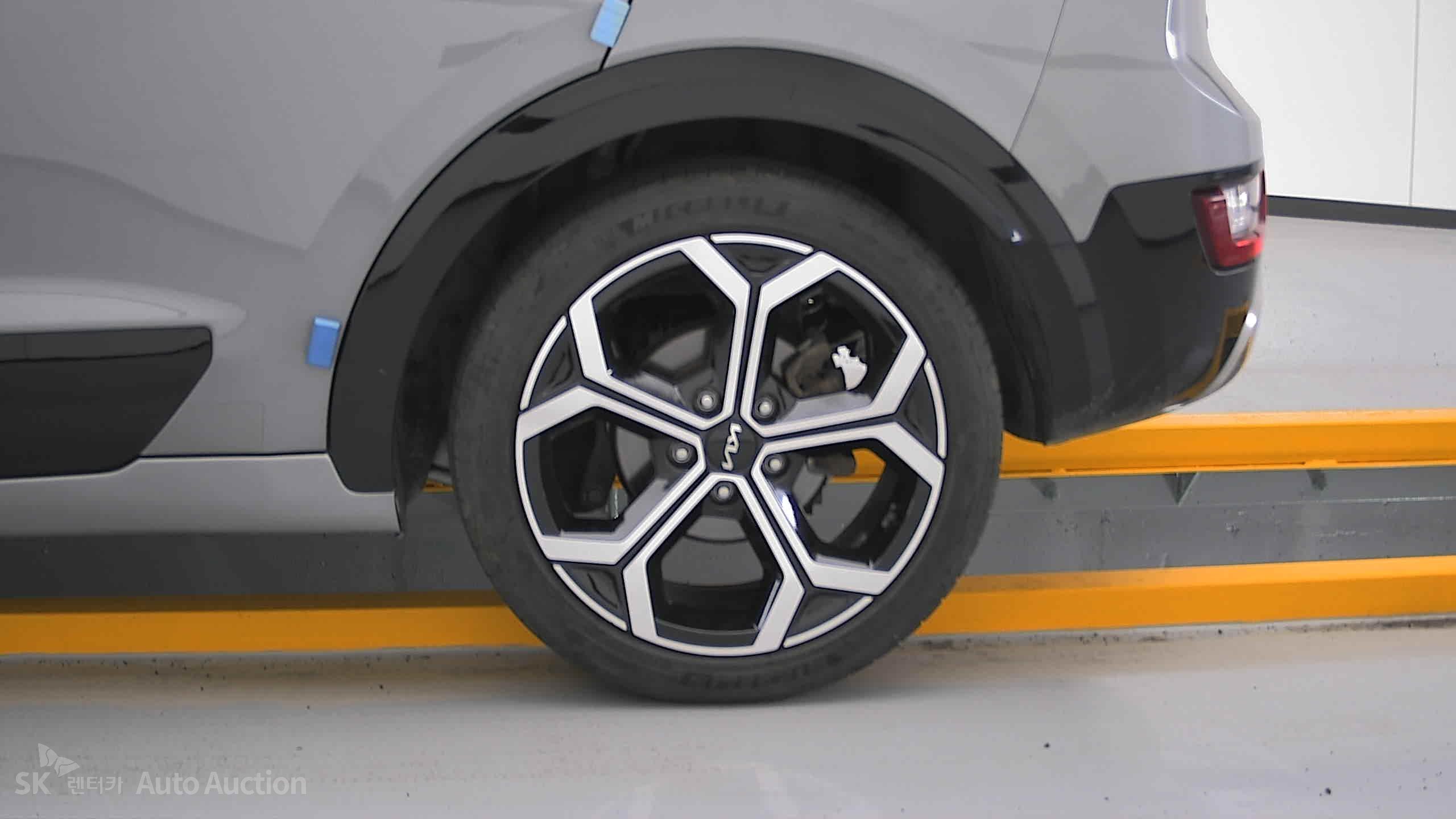 2022 - kia all-new niro