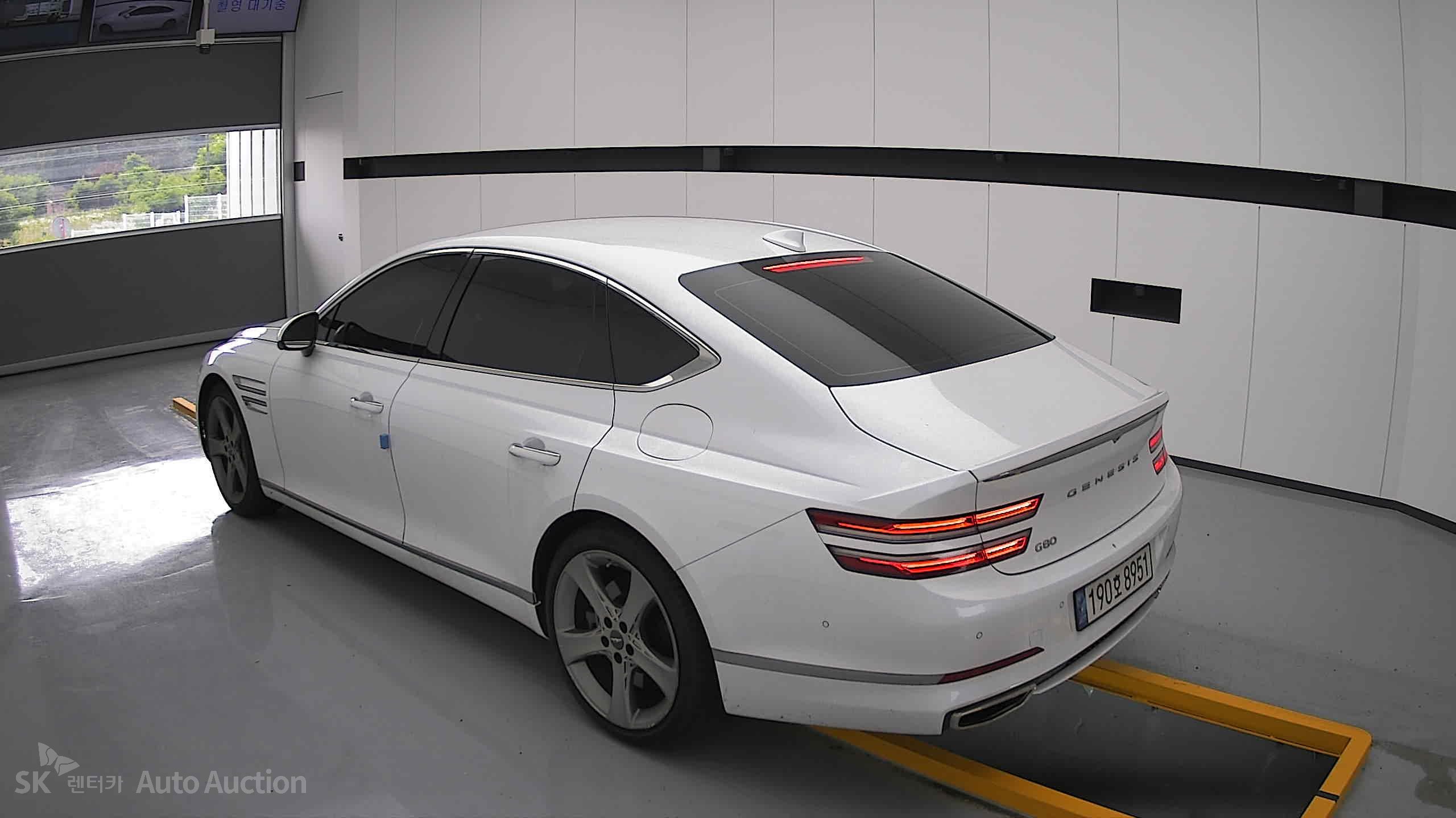 2022 - genesis g80