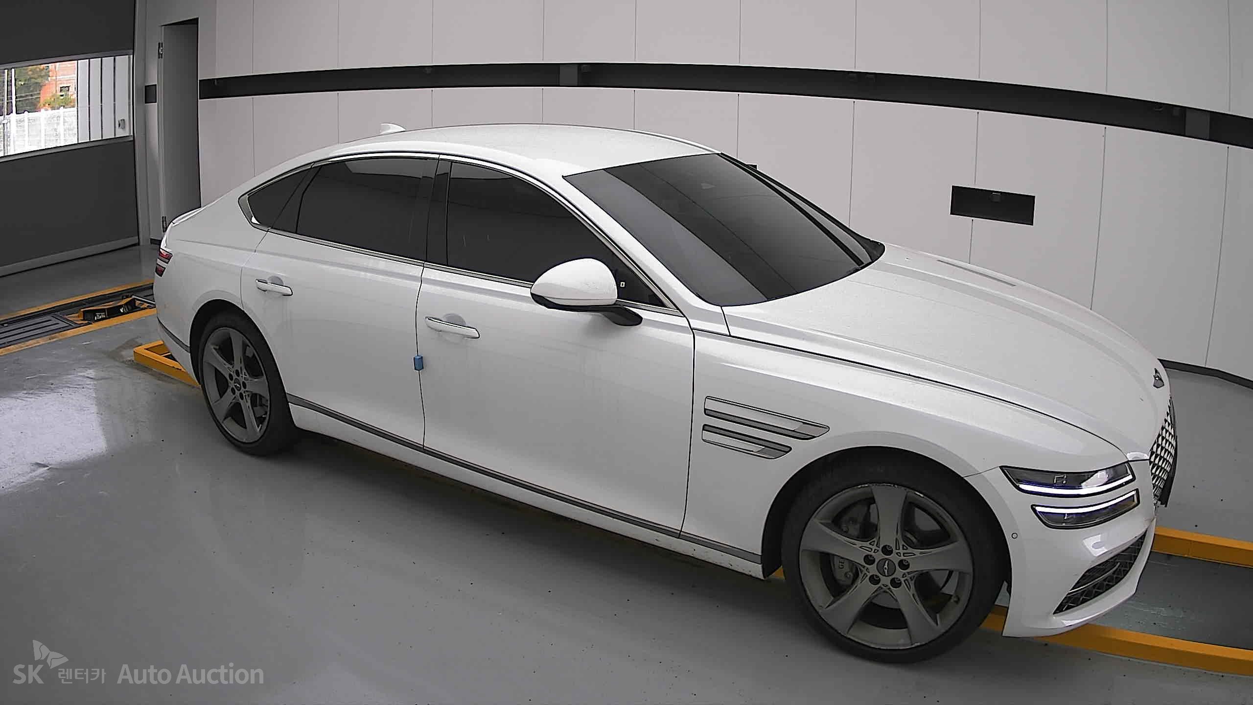 2022 - genesis g80