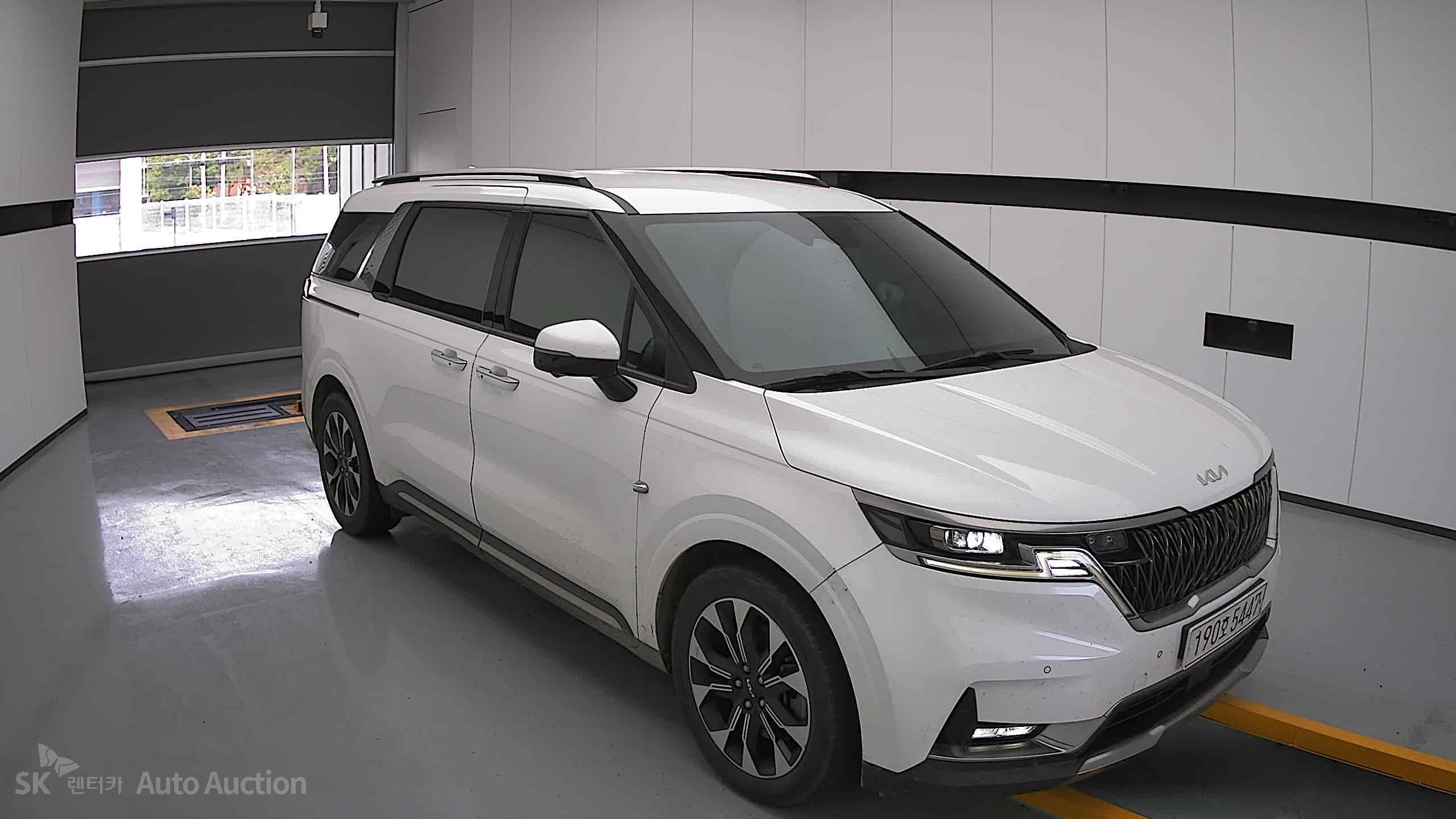 2023 - kia carnival