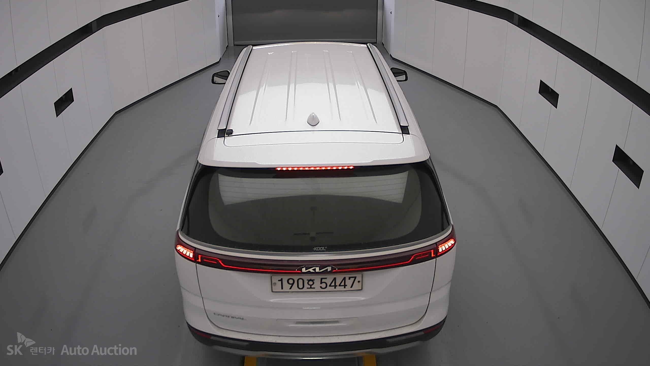 2023 - kia carnival