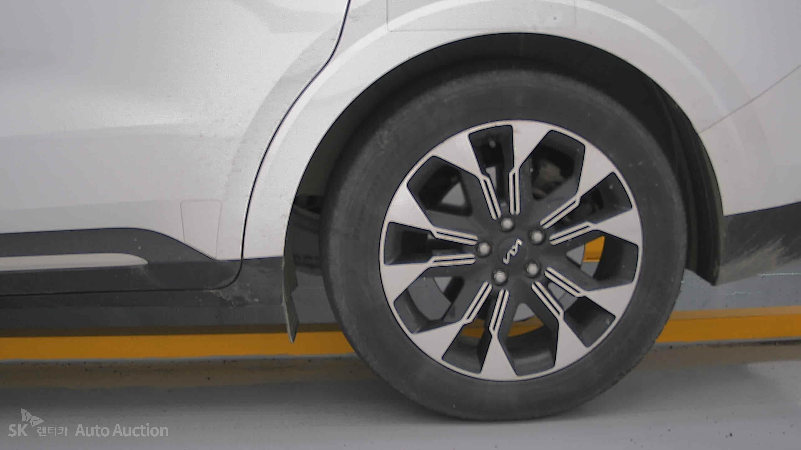 2023 - kia carnival