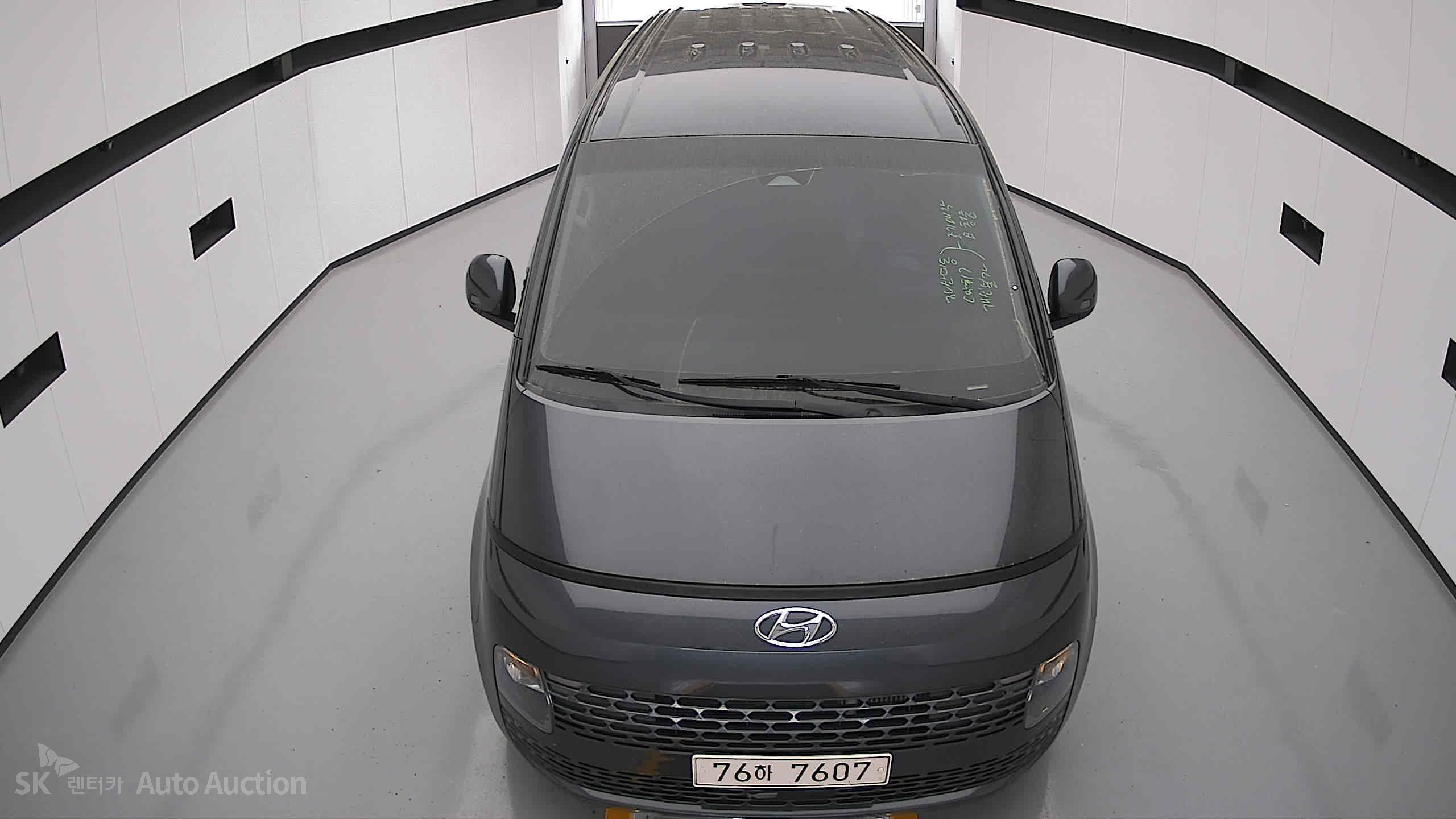 2022 - hyundai staria