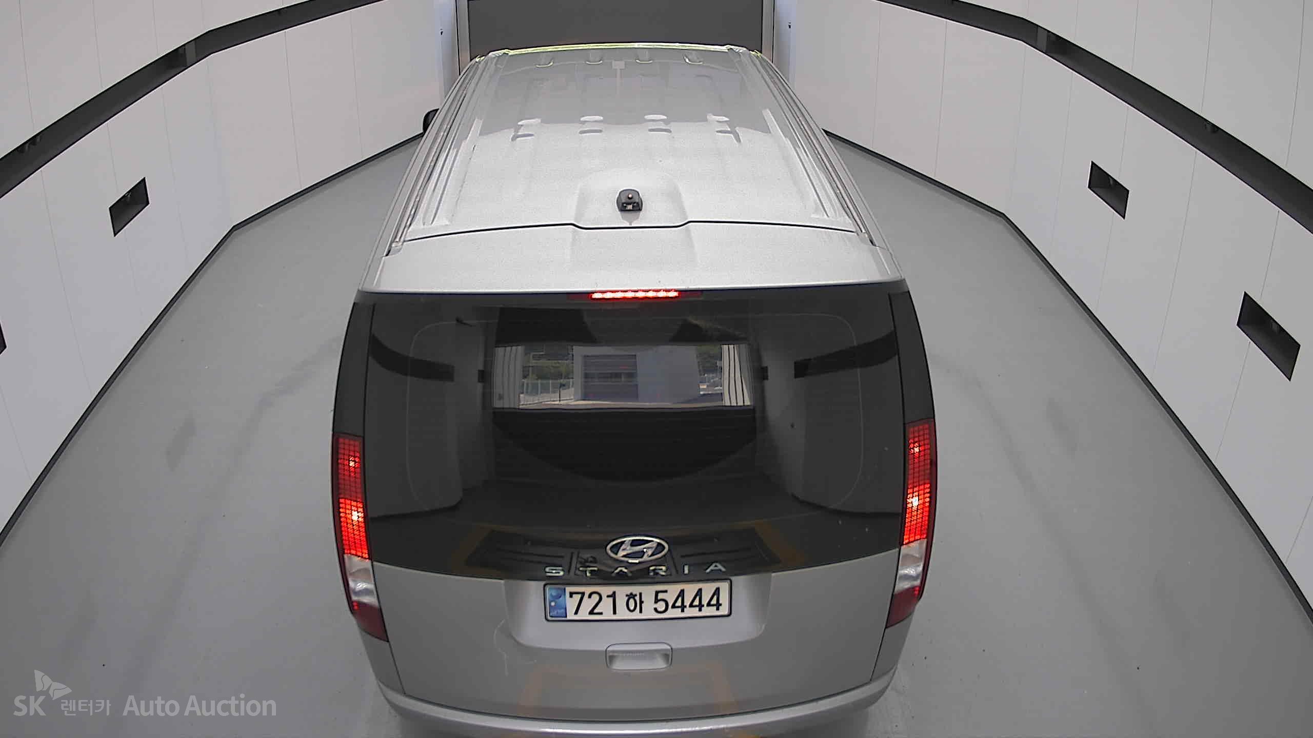 2023 - hyundai staria