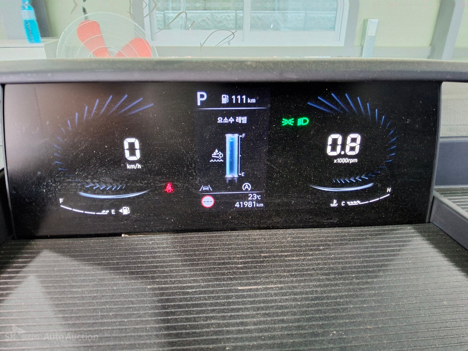2023 - hyundai staria