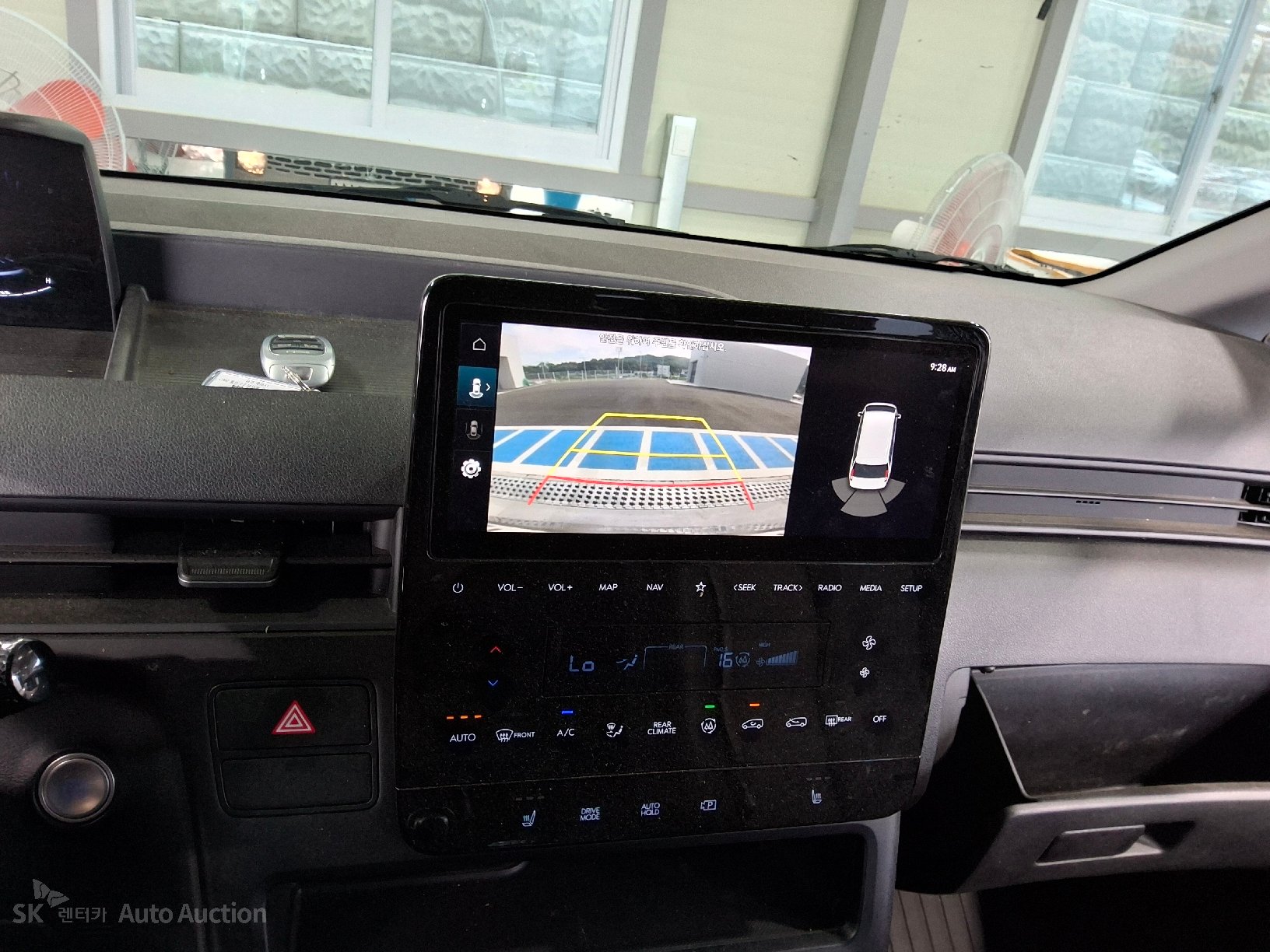 2023 - hyundai staria
