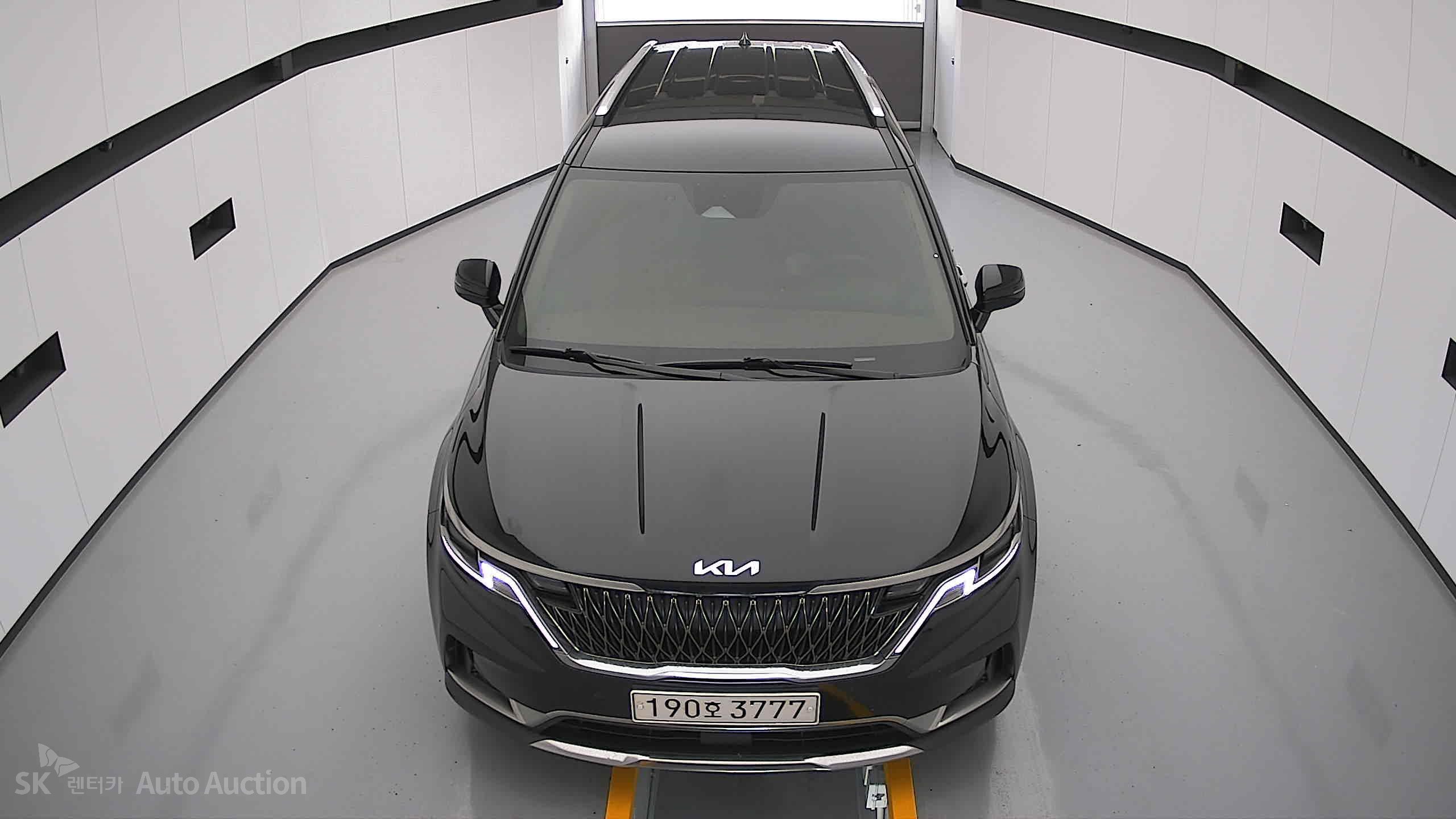2023 - kia carnival
