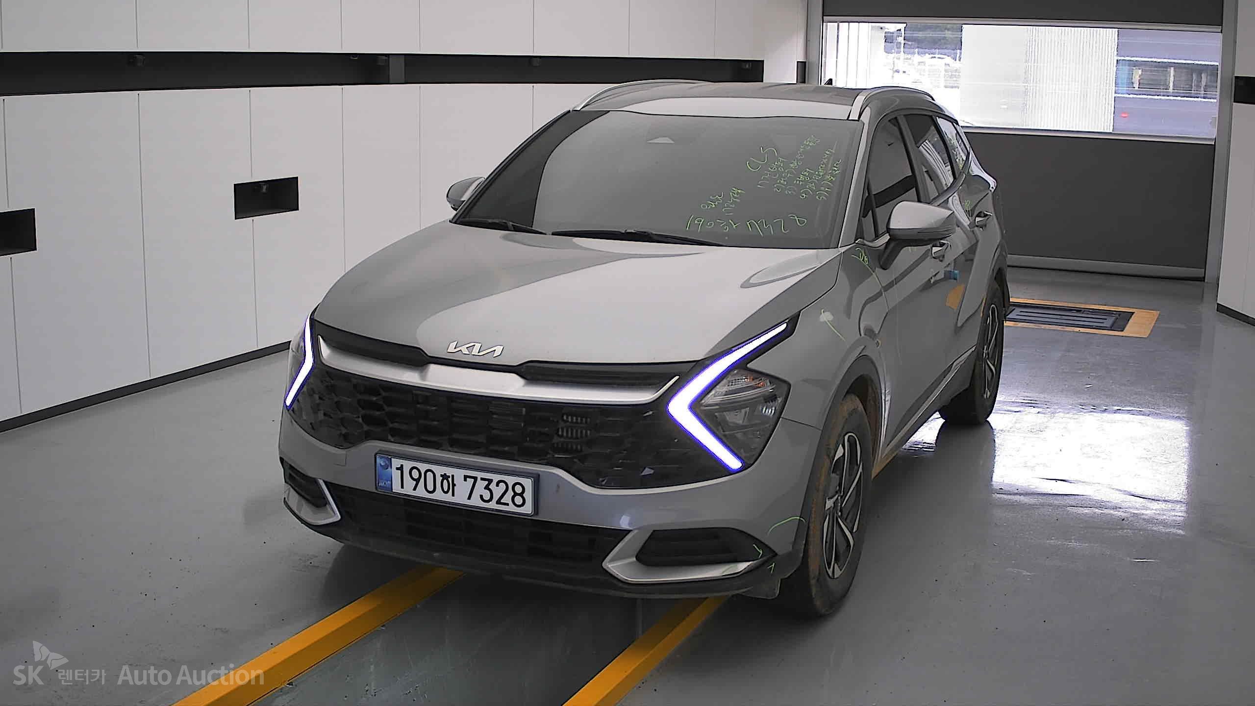 2023 - kia sportage