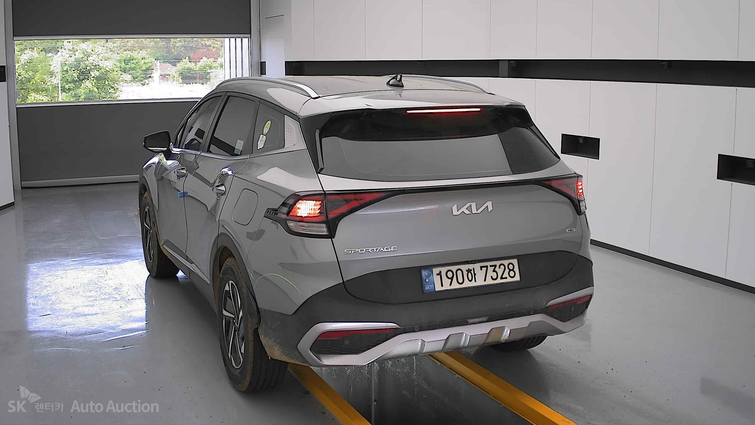 2023 - kia sportage