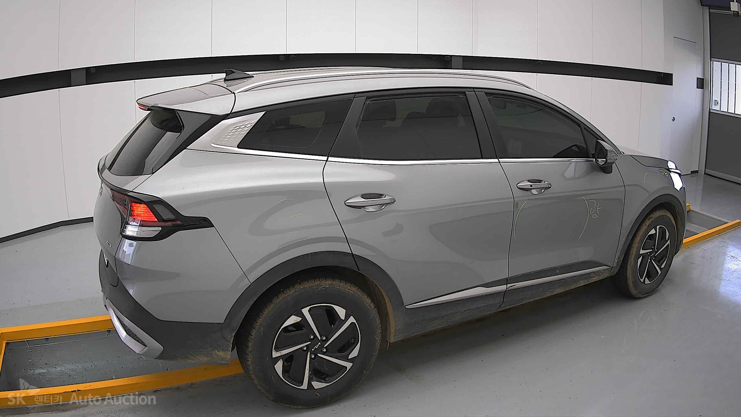 2023 - kia sportage