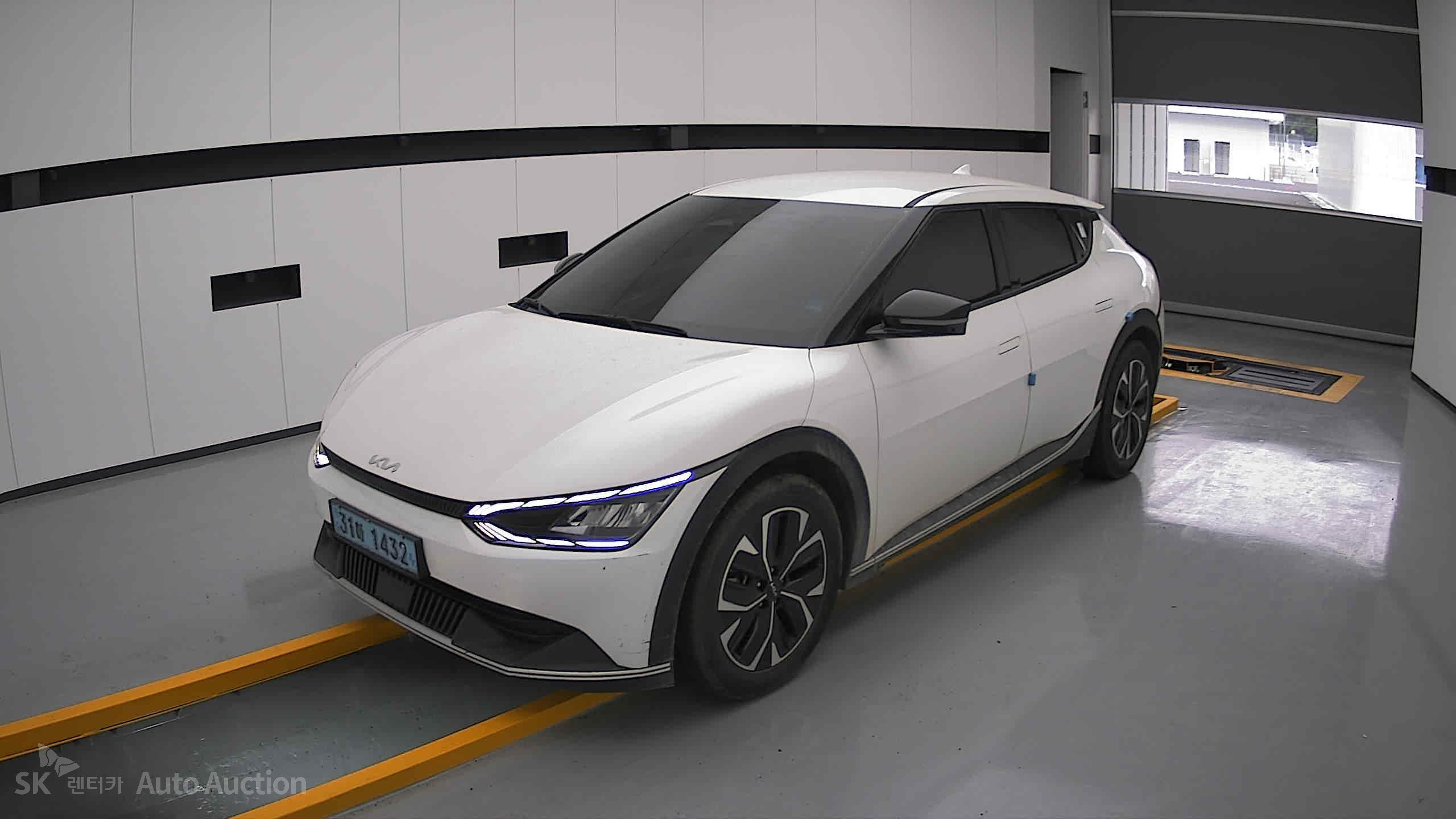 2022 - kia ev6