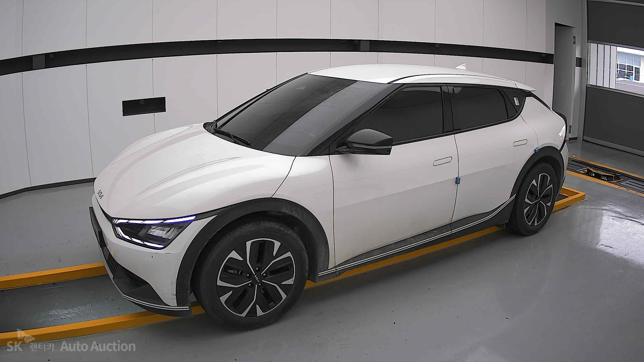 2022 - kia ev6