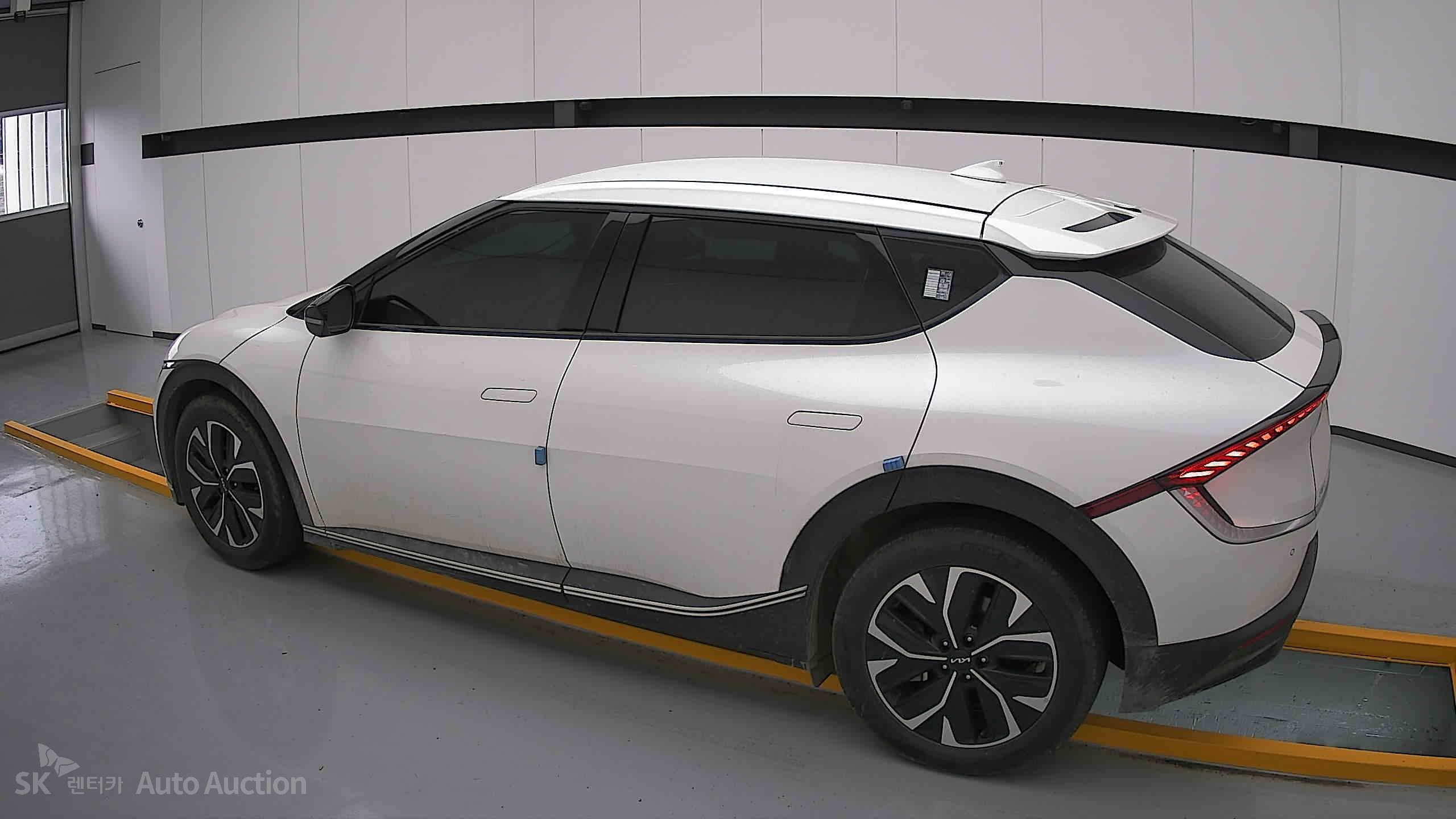 2022 - kia ev6