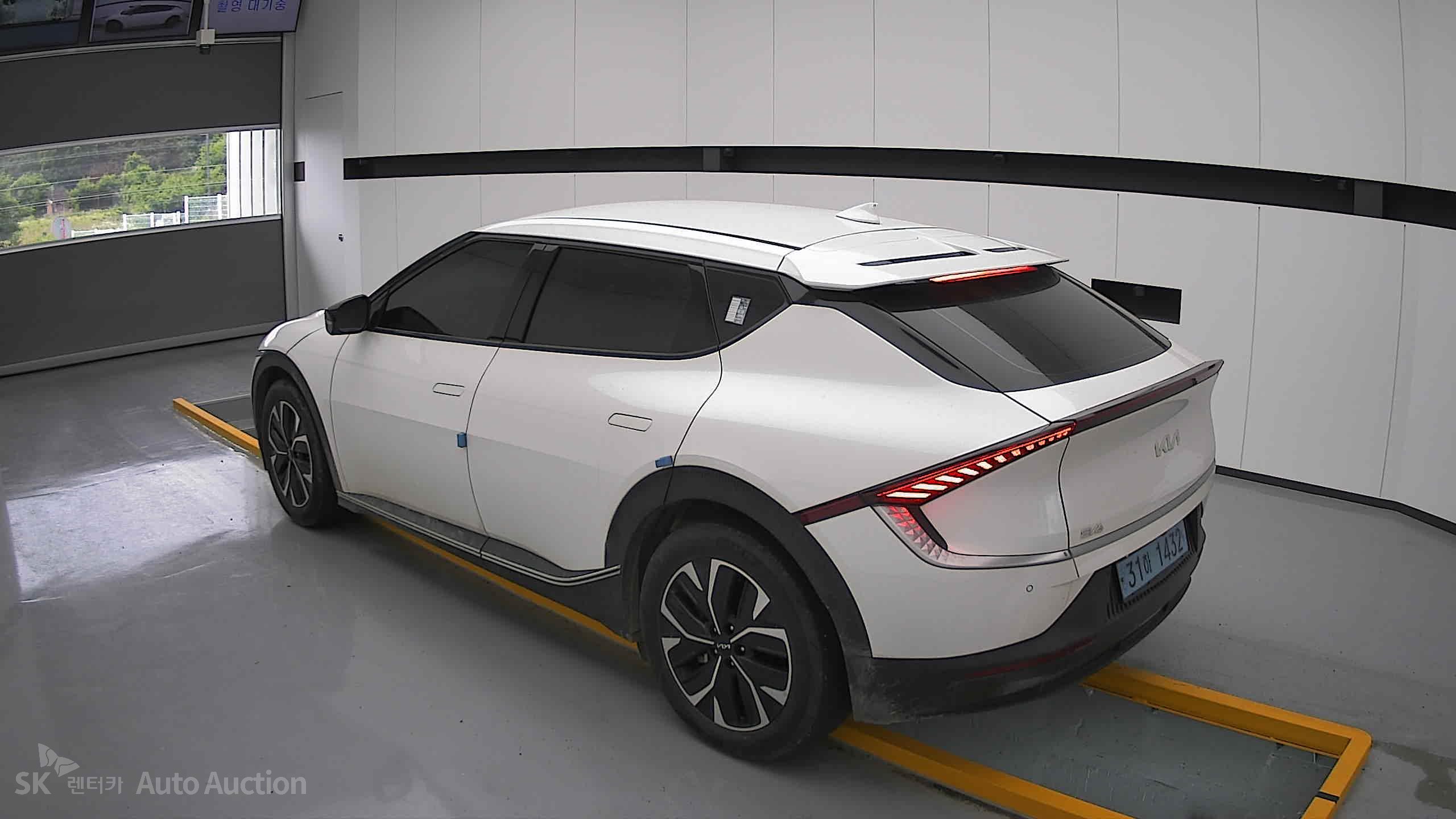 2022 - kia ev6