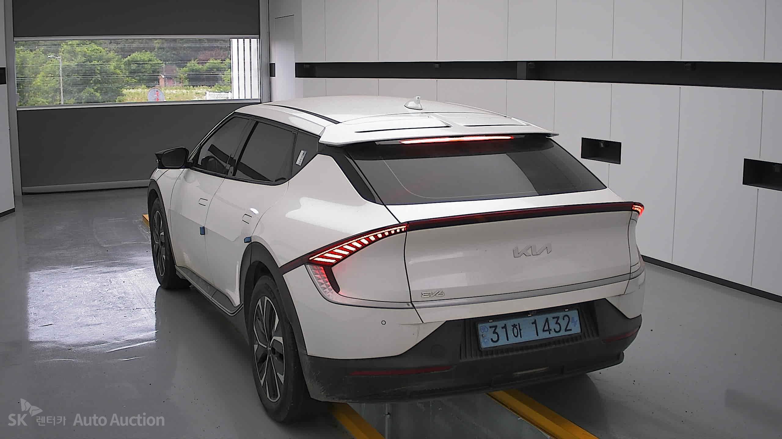 2022 - kia ev6