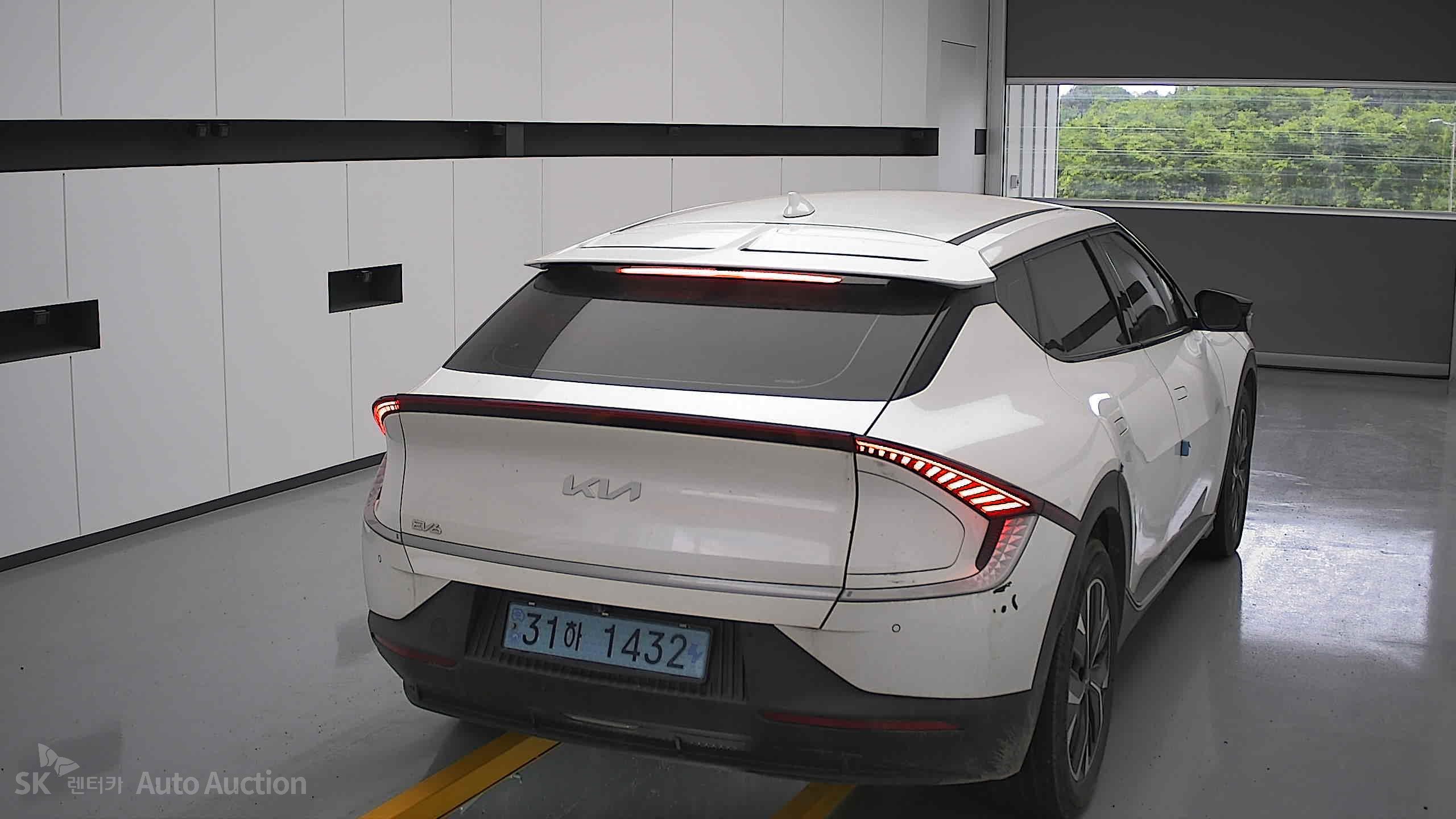 2022 - kia ev6