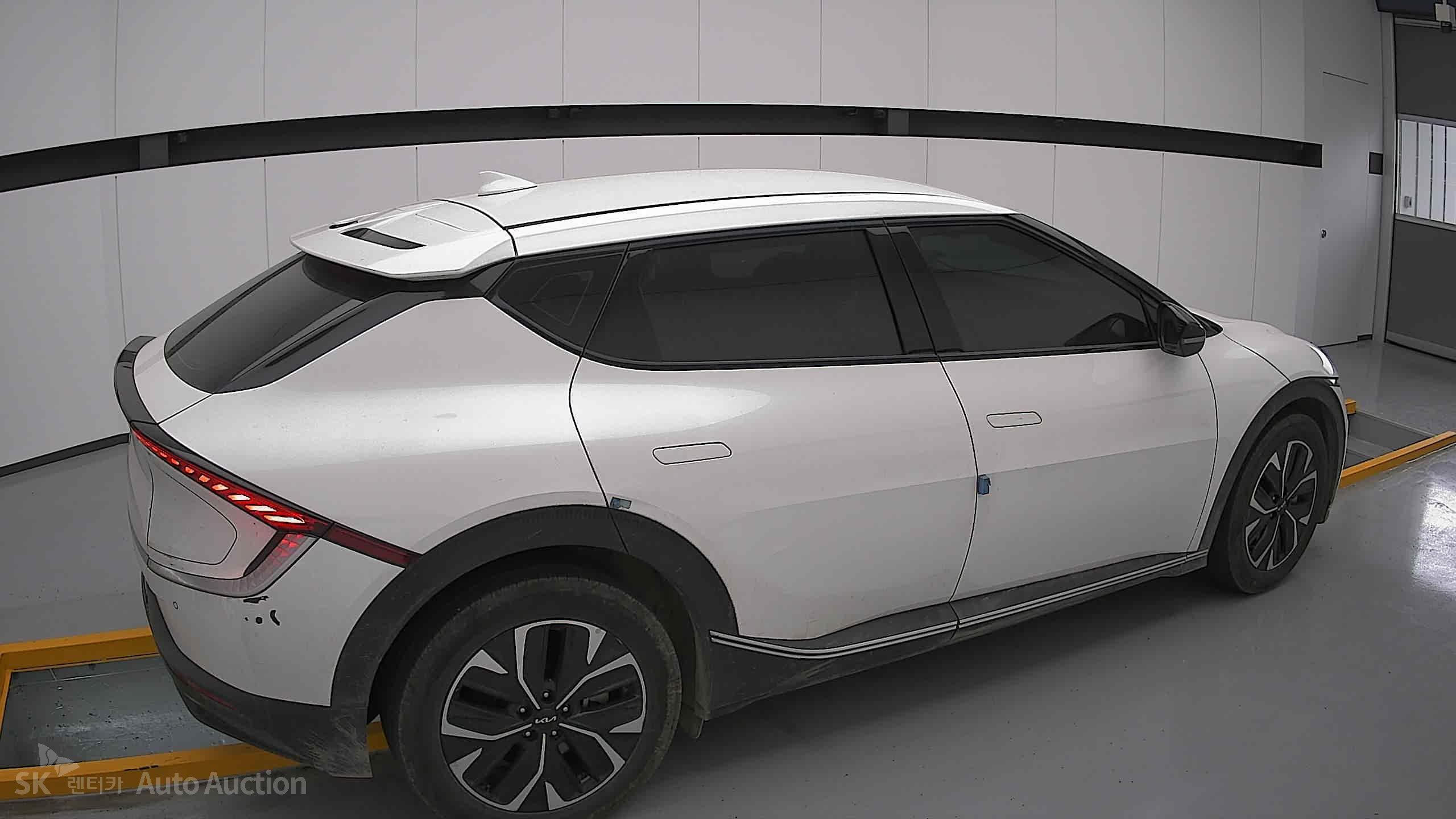 2022 - kia ev6