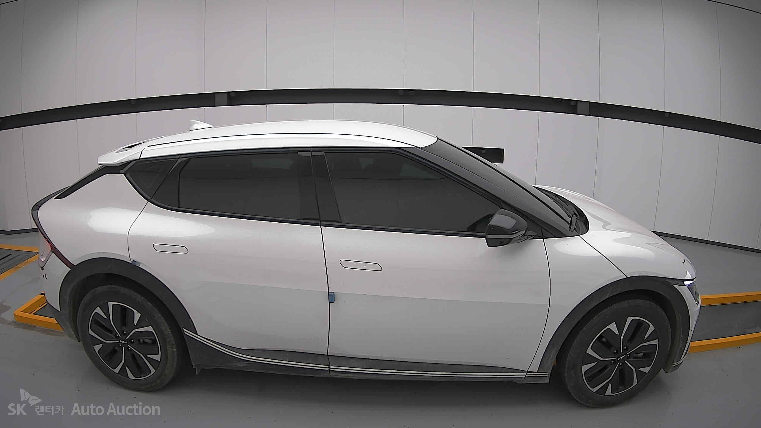 2022 - kia ev6