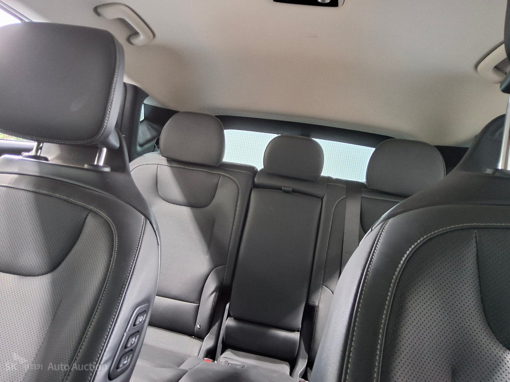 2022 - kia ev6