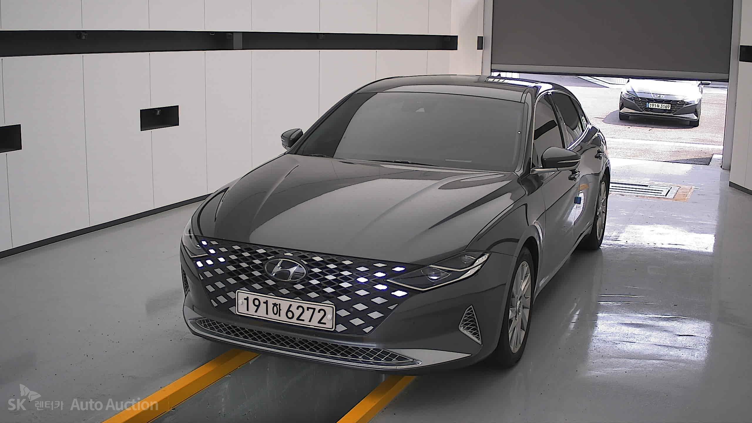 2022 - hyundai grandeur