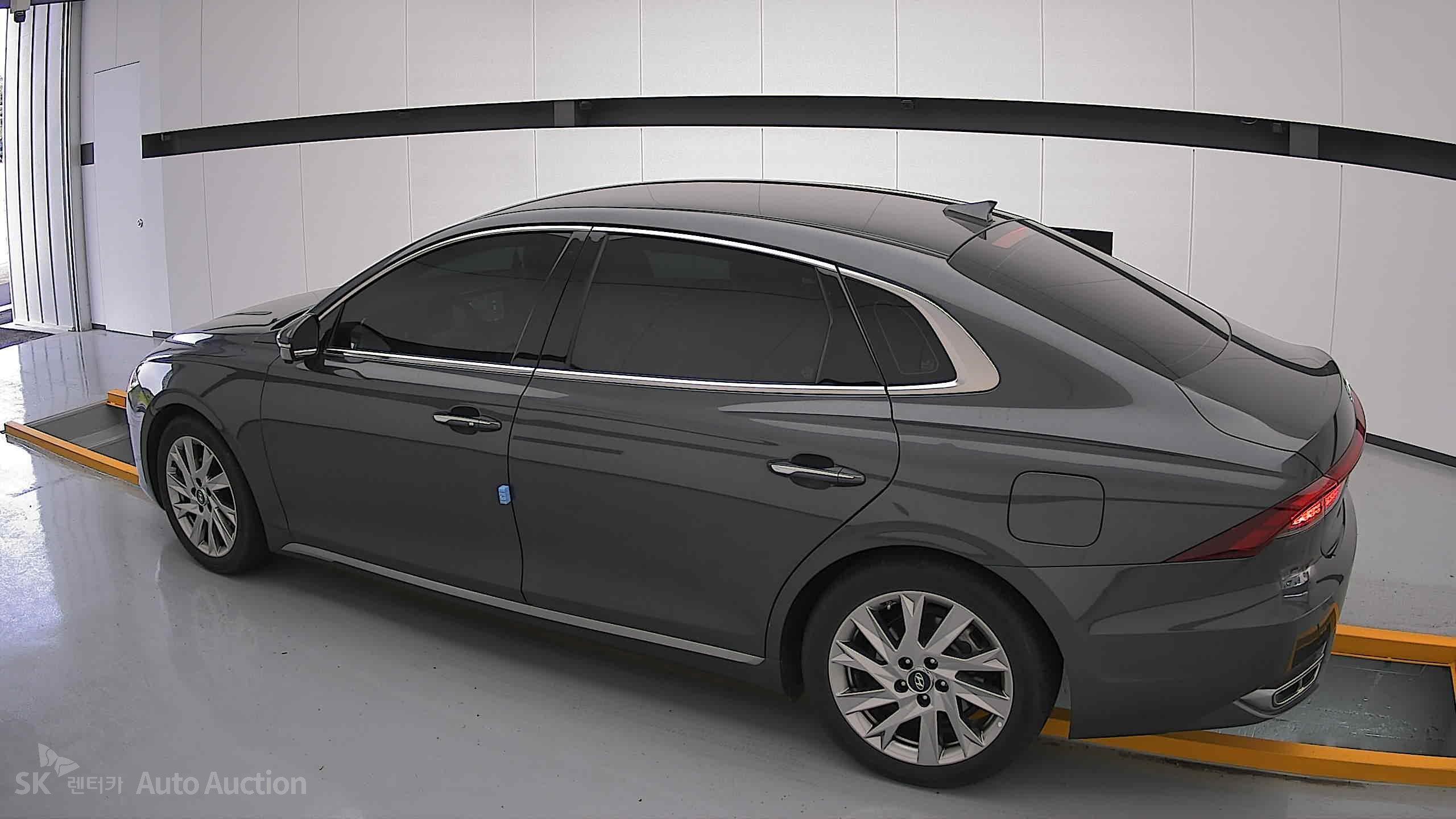 2022 - hyundai grandeur