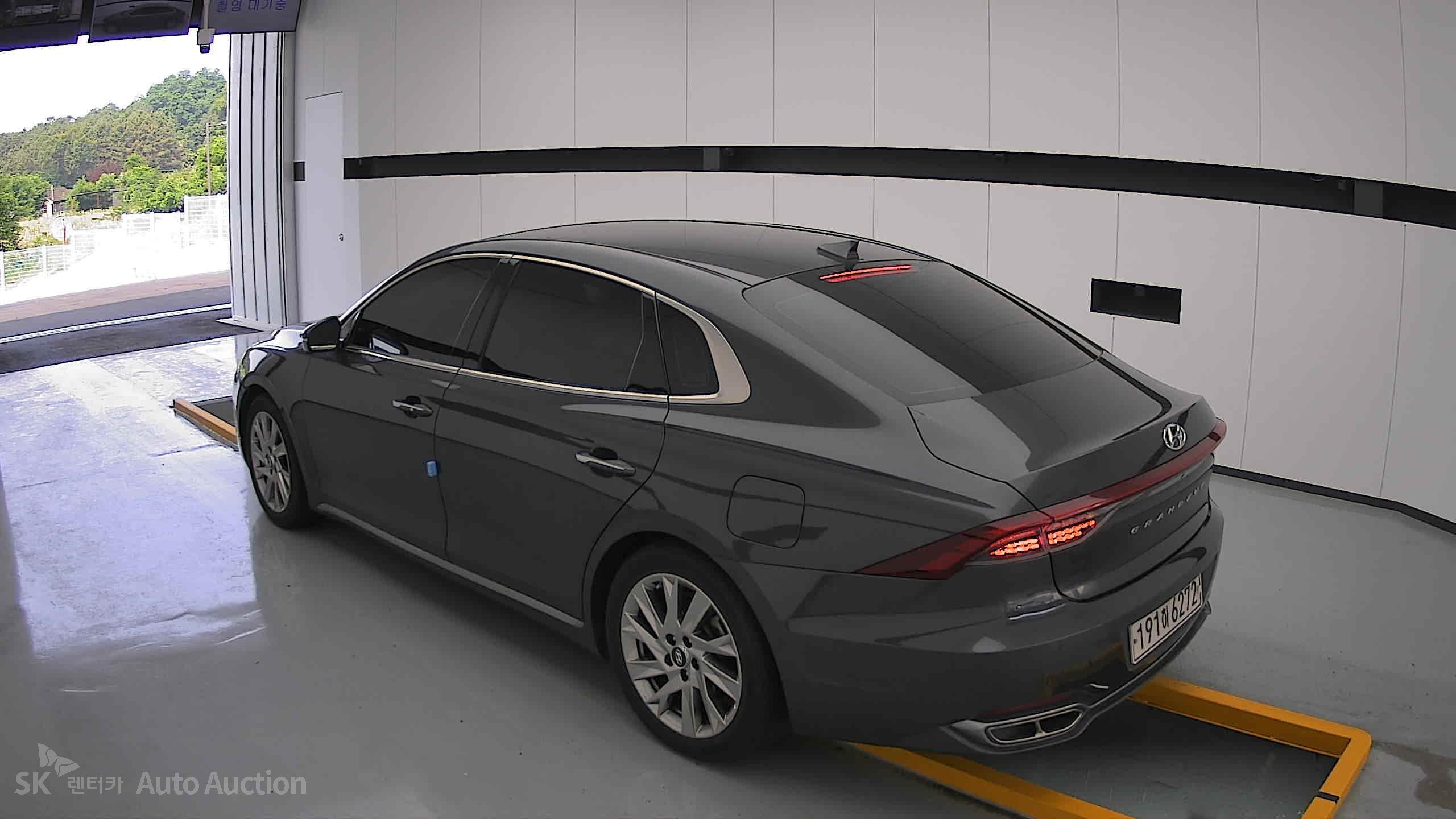 2022 - hyundai grandeur