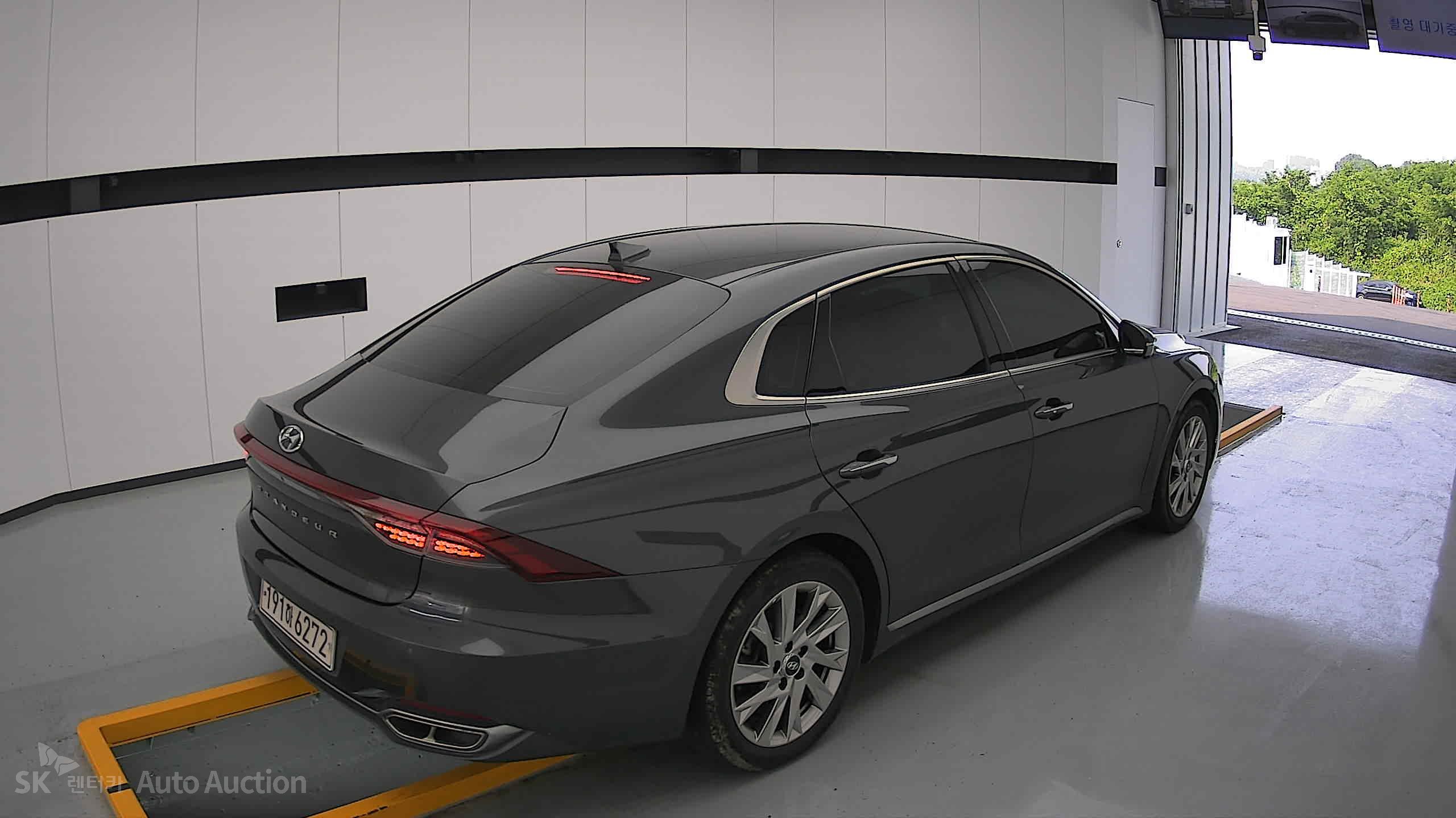 2022 - hyundai grandeur