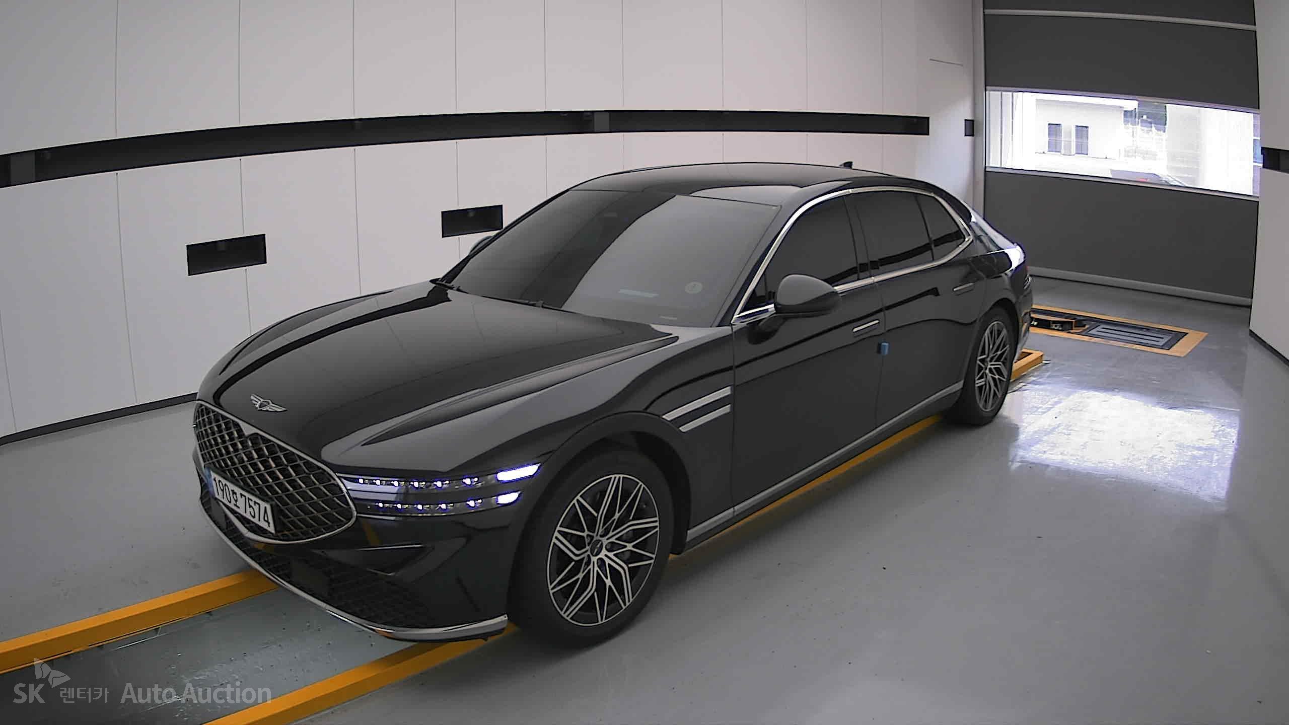 2022 - genesis g90