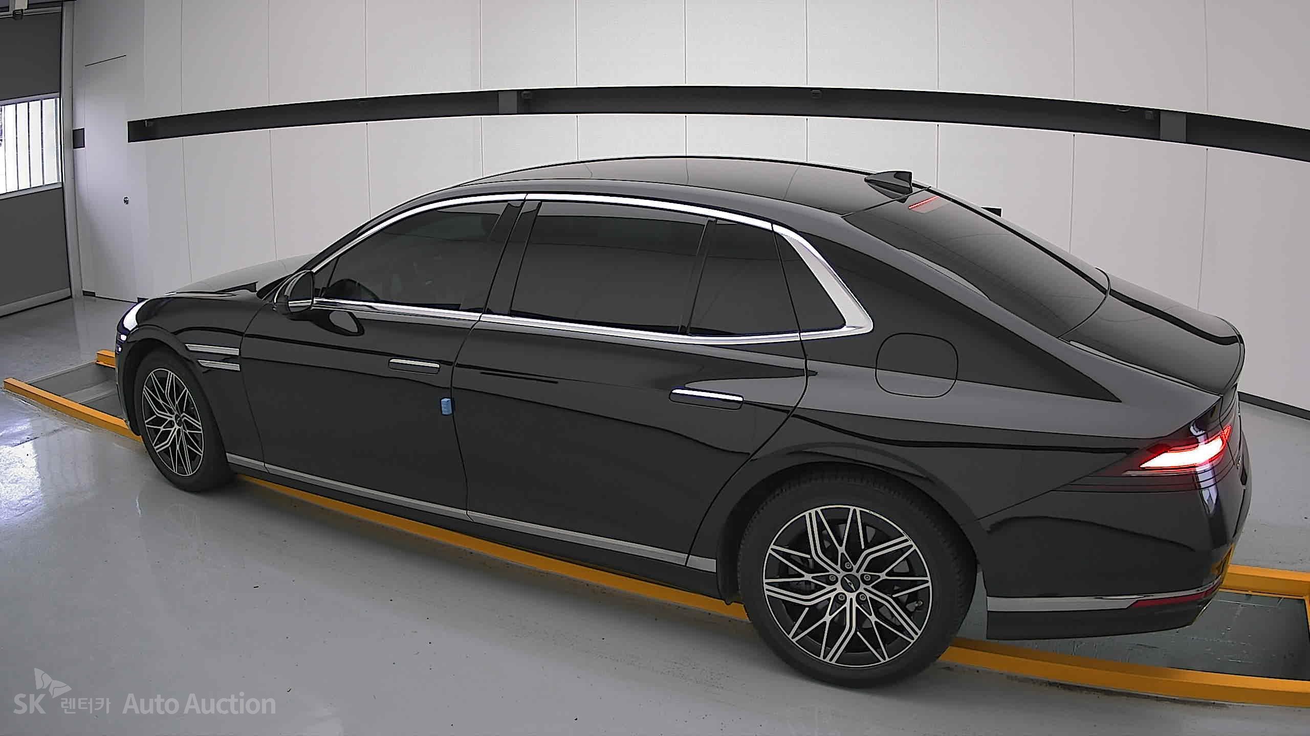 2022 - genesis g90