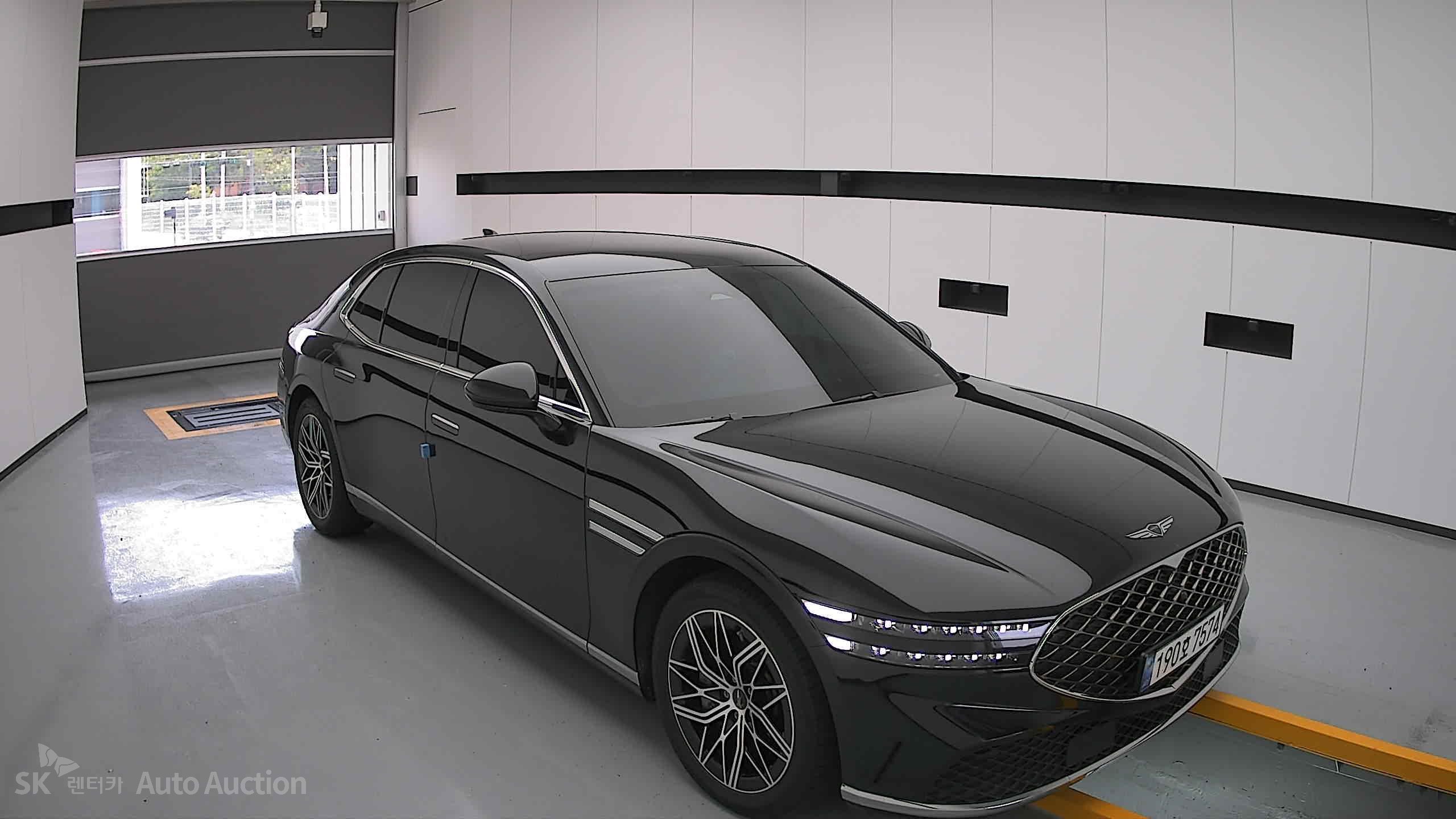 2022 - genesis g90