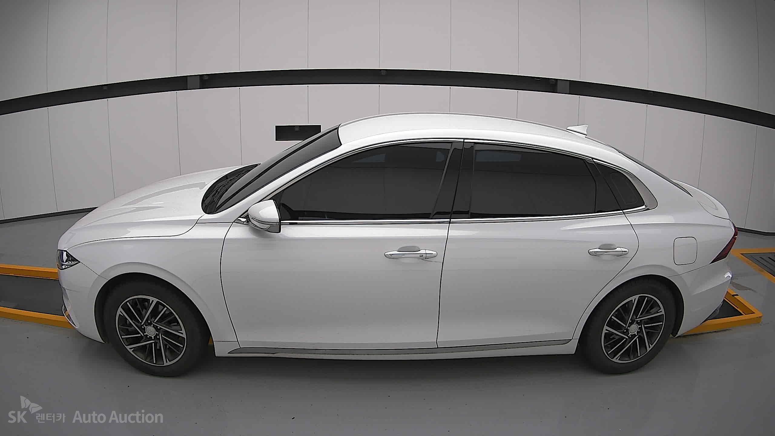 2022 - hyundai grandeur