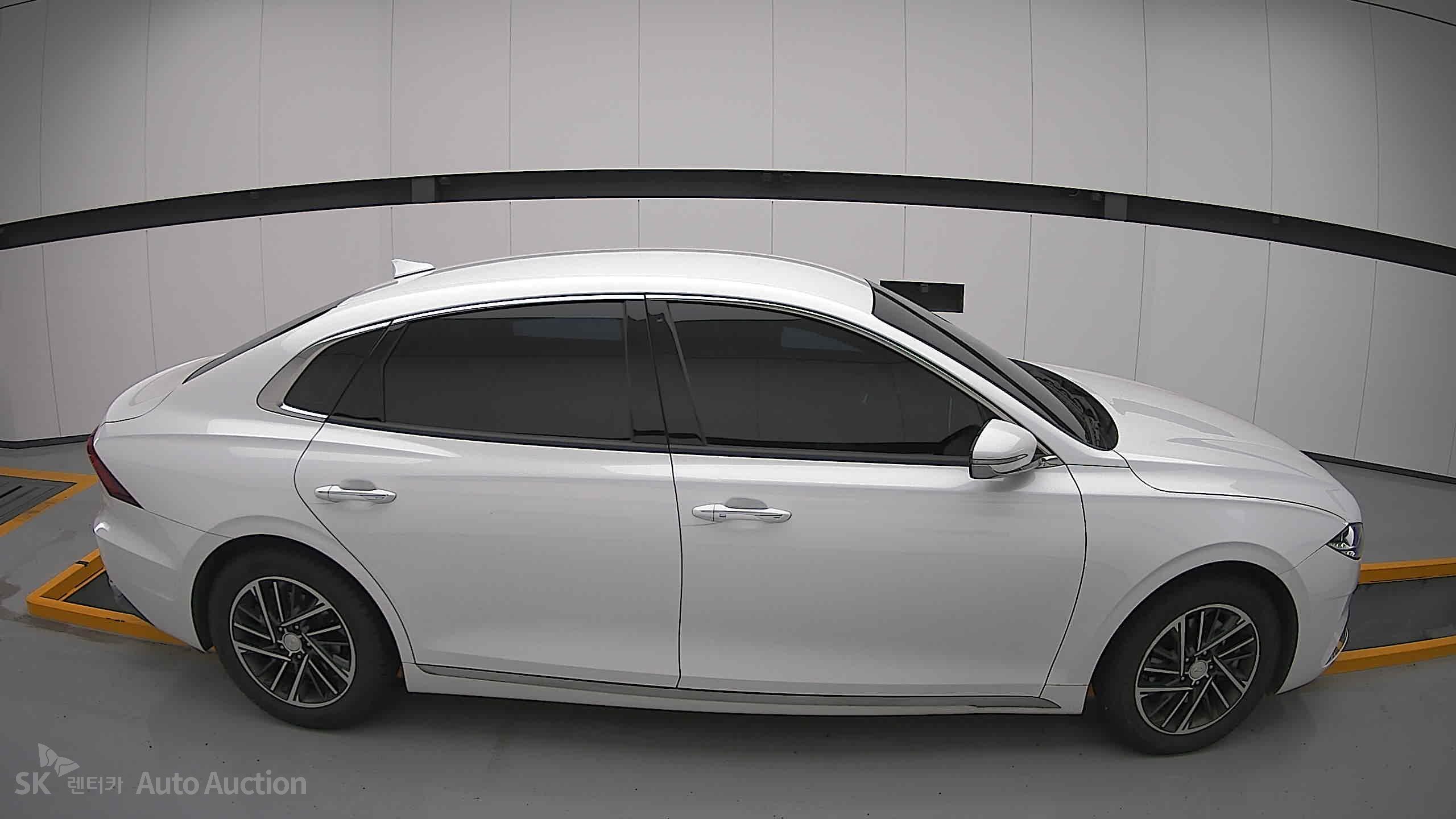 2022 - hyundai grandeur