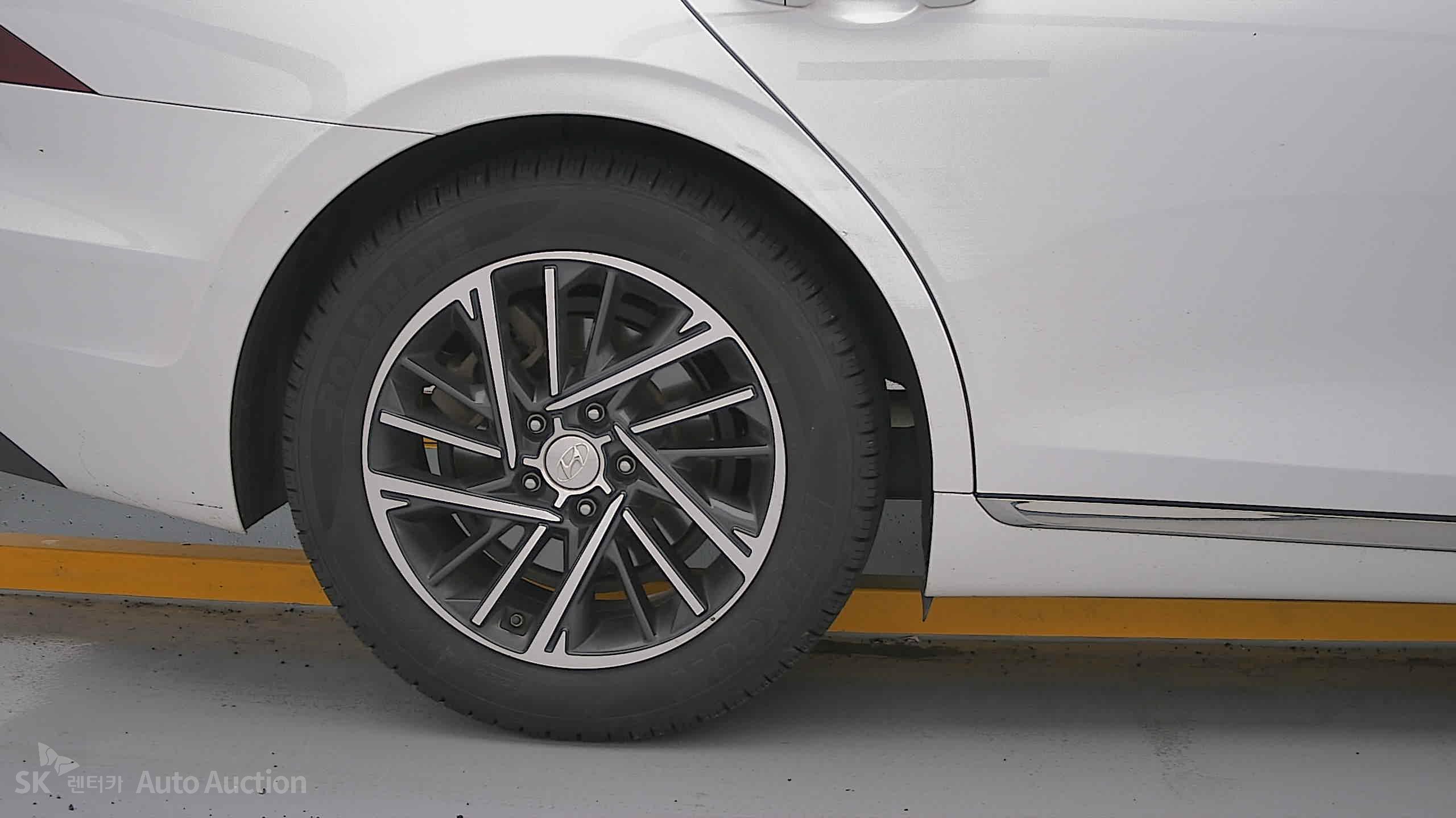 2022 - hyundai grandeur