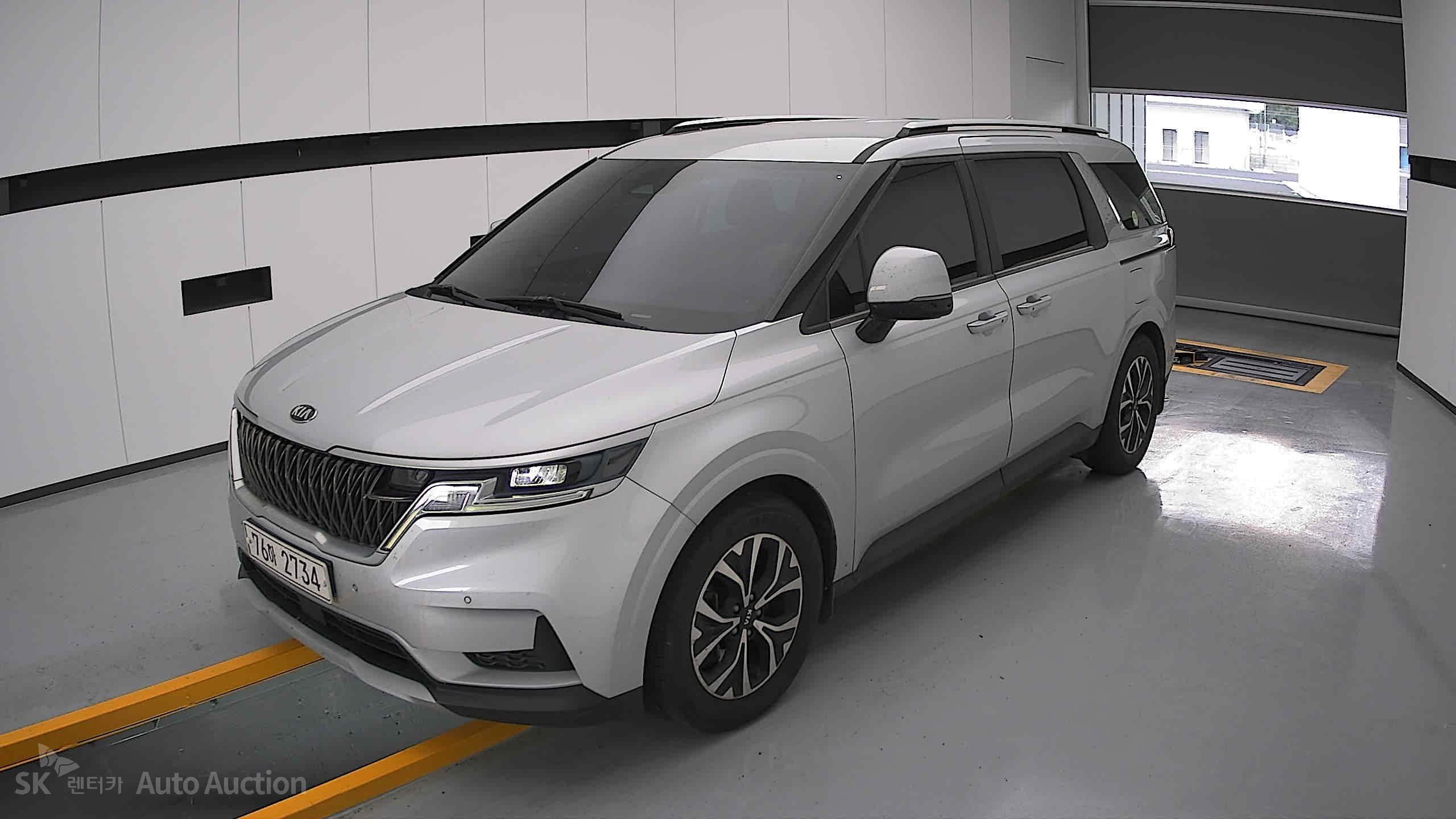 2021 - kia carnival