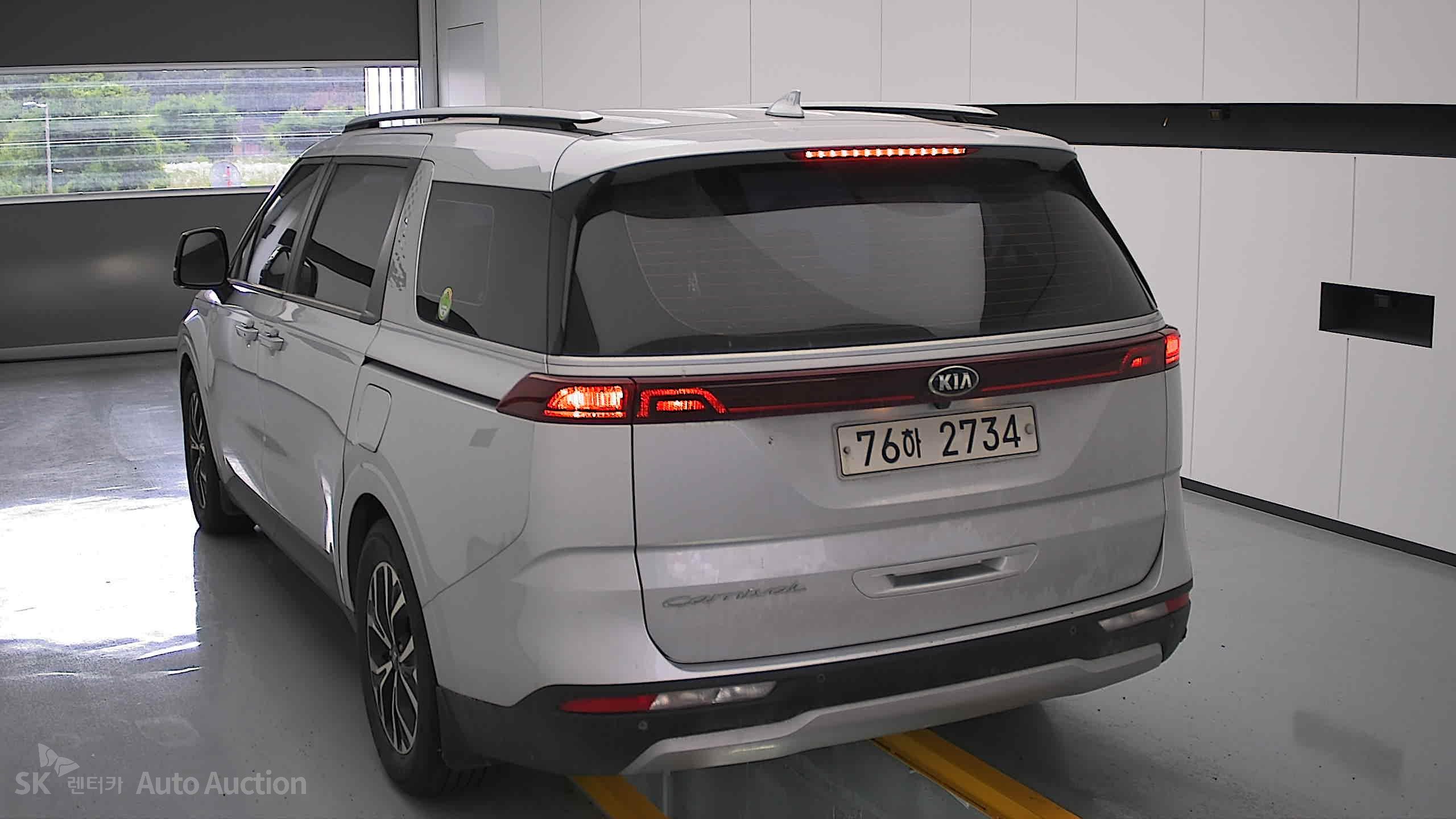 2021 - kia carnival
