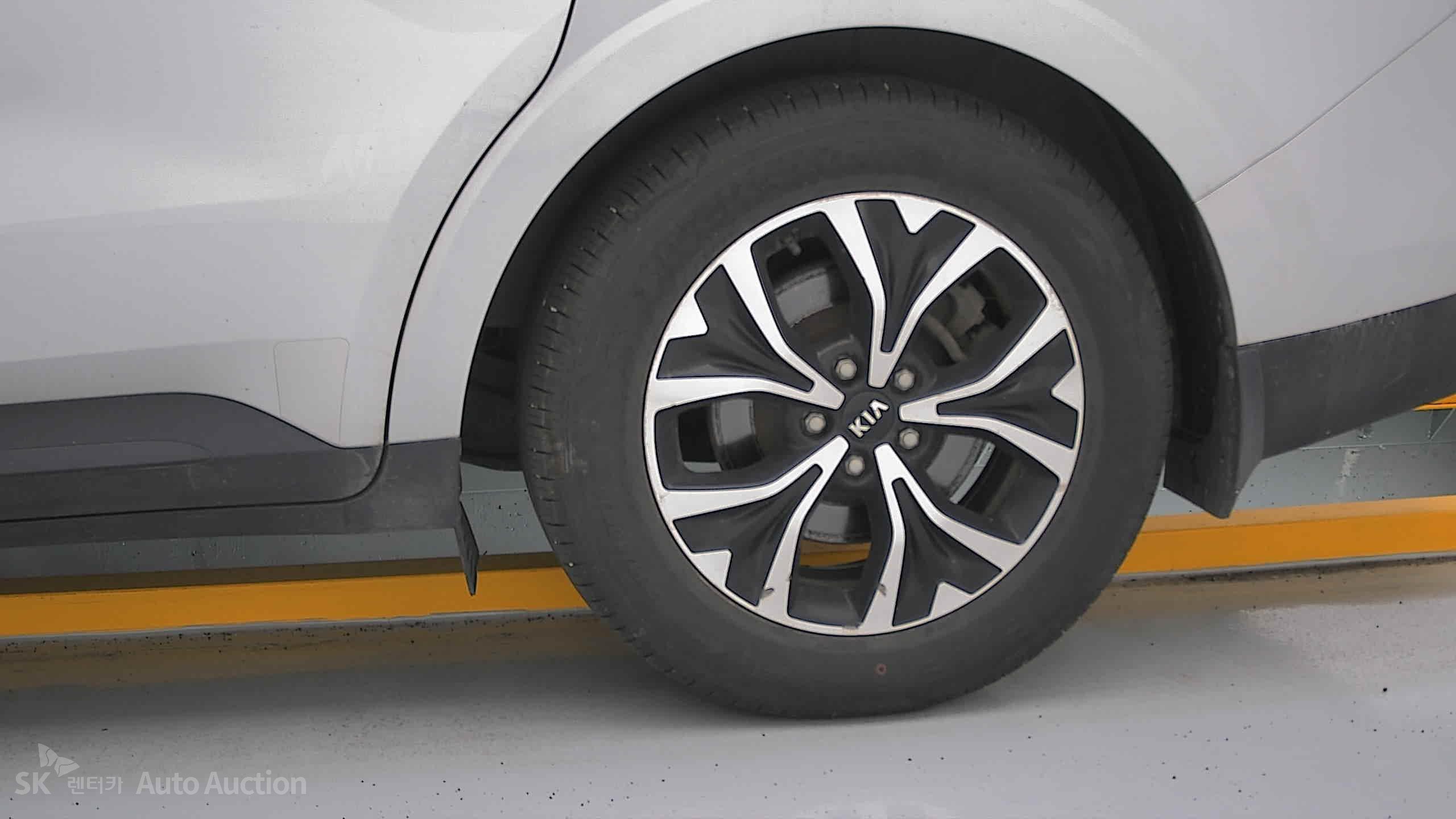 2021 - kia carnival