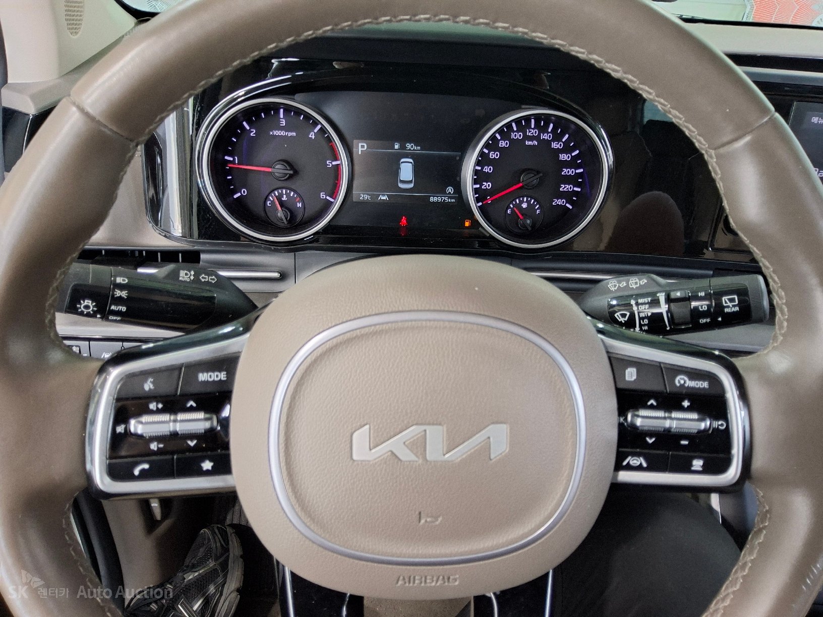 2022 - kia carnival