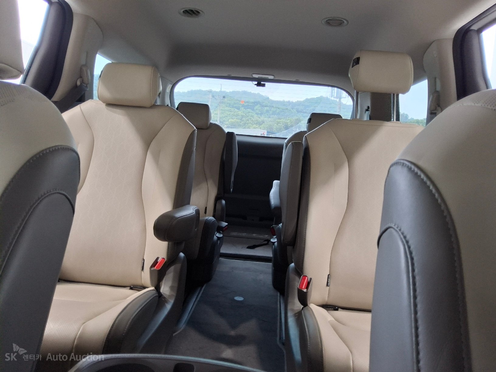2022 - kia carnival