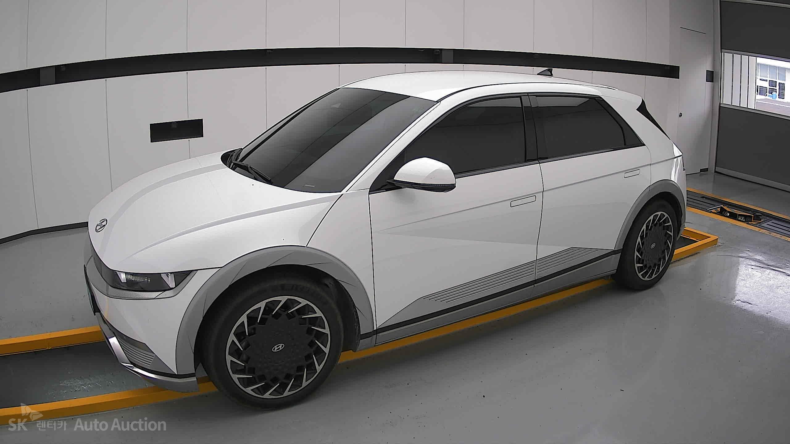 2022 - hyundai ioniq